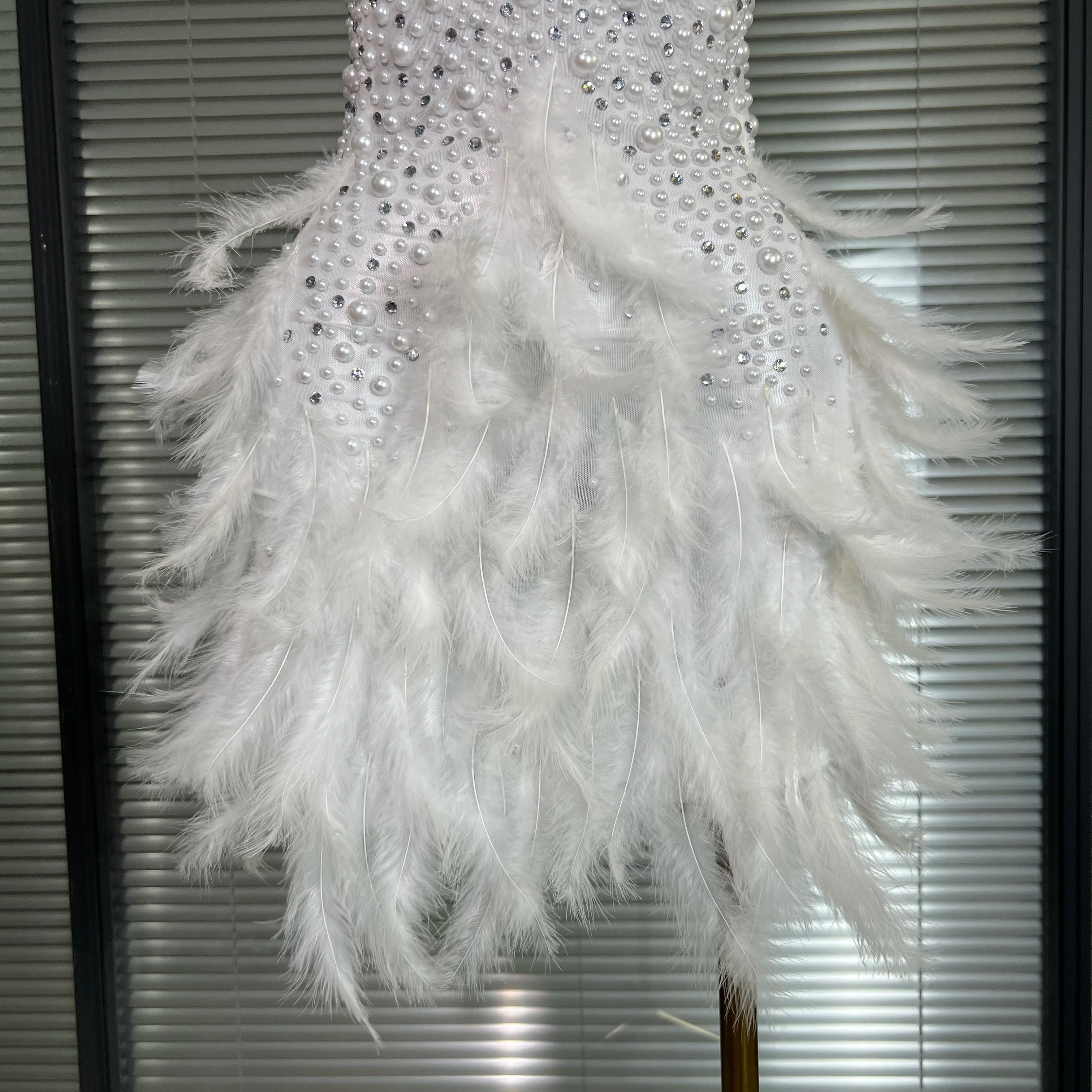 Women Sexy White Backless Mesh Crystal Diamonds Feathers Performance Costume Stage Dancer Mini Stretchy Night Club Party Dress