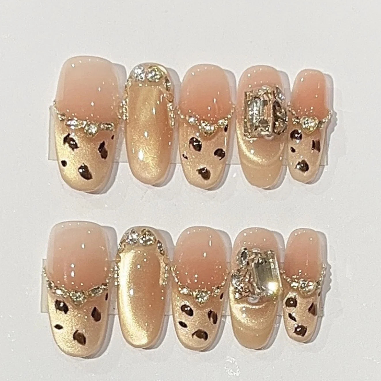 10pcs Glitter Mid-length Oval Handmade Press on Nails Art Nude Color Fake Nails Tips French Leopard Print Cat's Eye False Nail