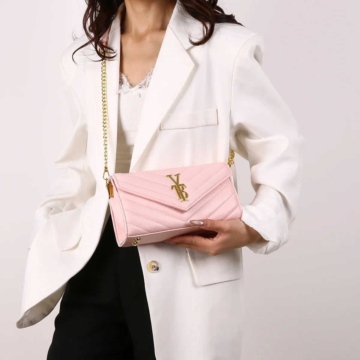 Elegant style women's chain strap shoulder bag, fashionable designer women's crossbody bag, casual party handbag