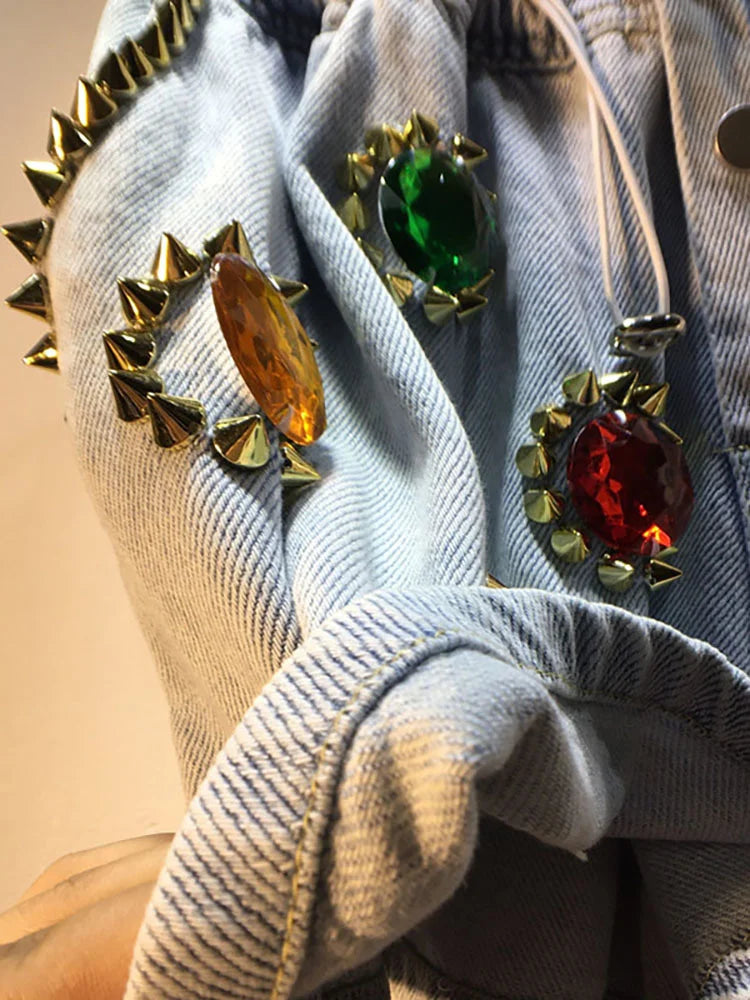 DEAT Women's Denim Shorts Rivet Big Diamonds Drawstring Elastic Waist Loose Wide Leg Short Jeans Summer New Fashion 29L1056