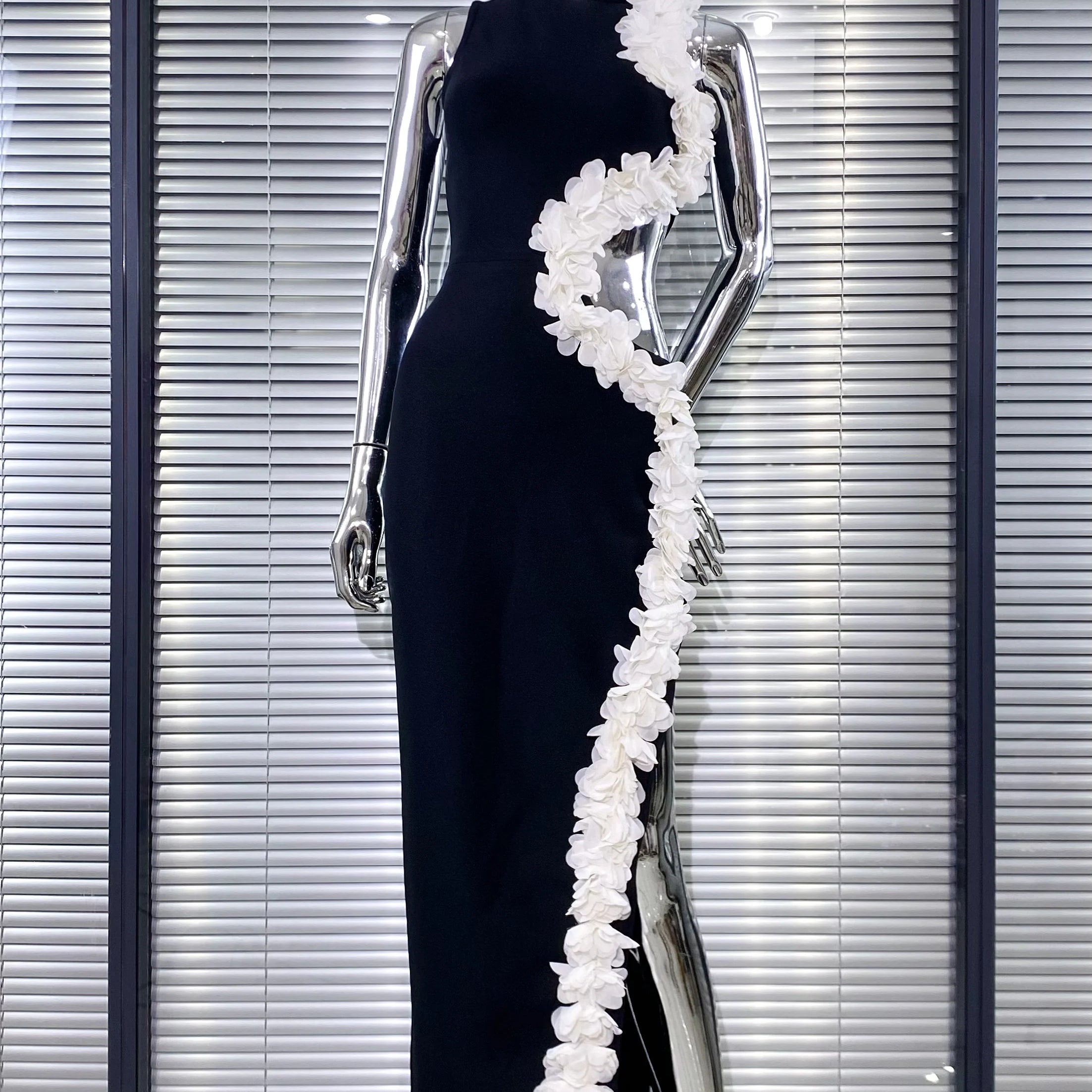 White Petal Edge Hollow Out Sleeveless Sheath Black Bandage Ankle Lengh Dress Woman Party Vestido Celebrity Cocktail Outfit