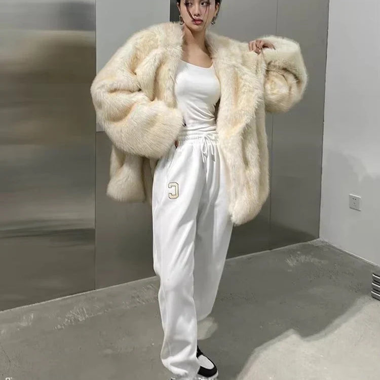 Lautaro Winter Loose Casual Thick Warm Soft Hairy Faux Fur Coat Women Luxury High Quality Furry Fluffy Jacket Korean Fashion