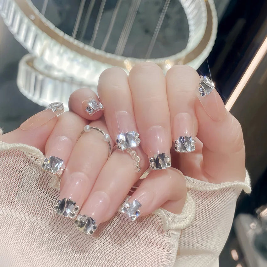 24pcs Heavy Metal Red Crystal Design False Nails 3D Gold Bow Pearl Decor Bride Fake Nail tips Full Cover Diamond Press on nails