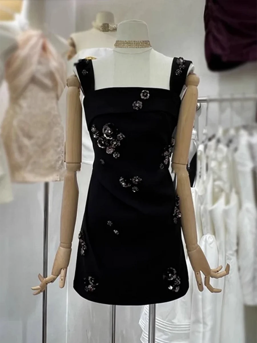 TWOTWINSTYLE Solid Slimming Fashion Mini Dresses for Women Square Neck Sleeveless Patchwork Sequins Temperament Dress Female New