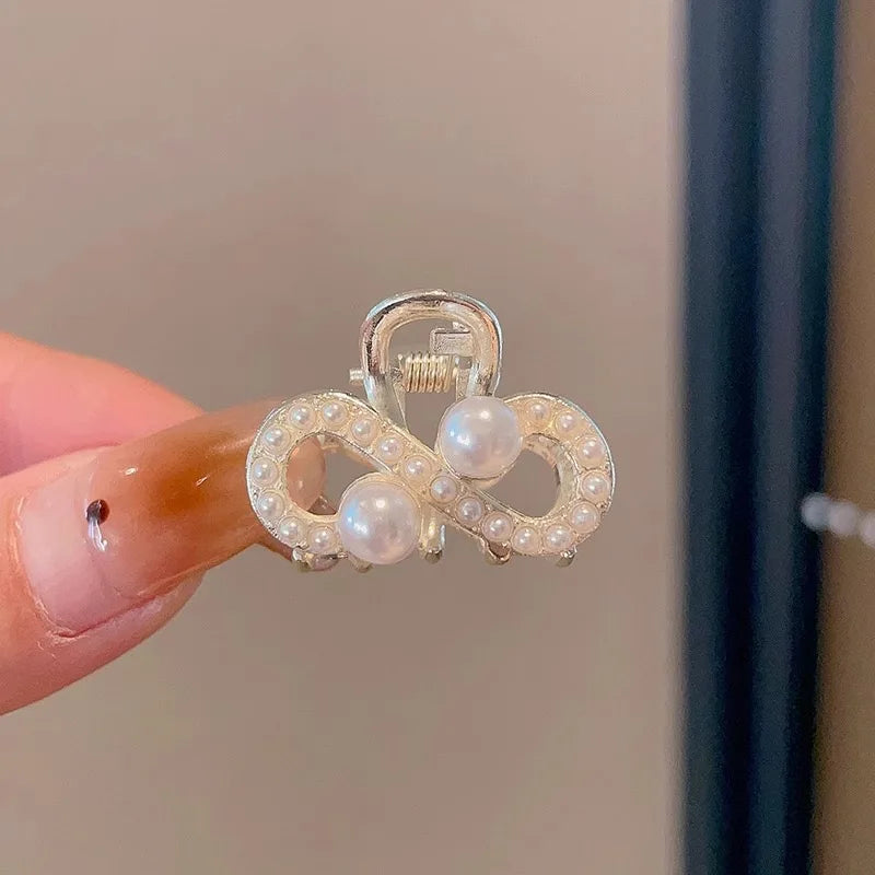 Mini Pearl Hair Claws Clips for Women Elegant Rhinestone Headwear Hairpins Hair Crab Barrettes Hair Accessories for Women O One Size