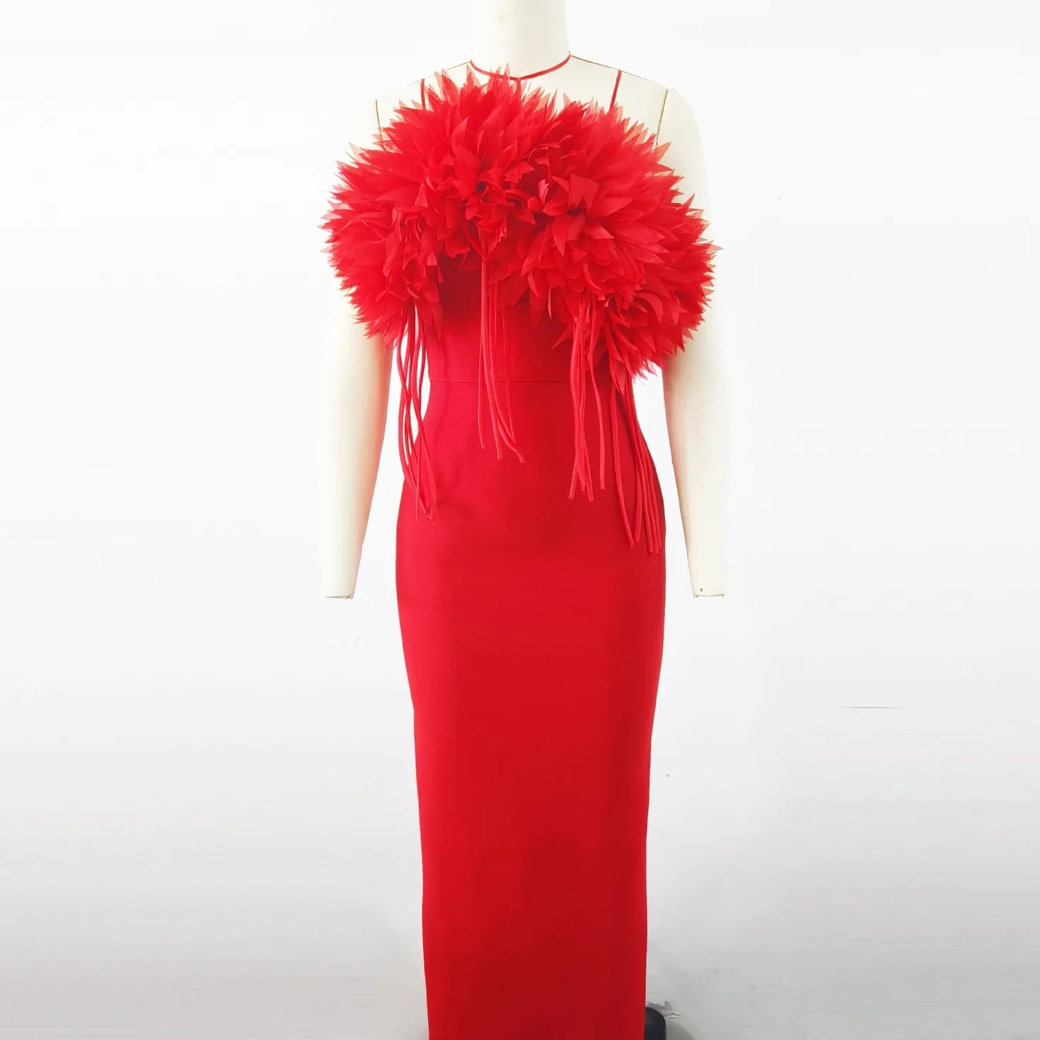 Hot Sale Women Sexy Strapless Feathers Bodycon Long Bandage Dress Fashion Celebrate Evening Party Birthday Outfit Wholesale