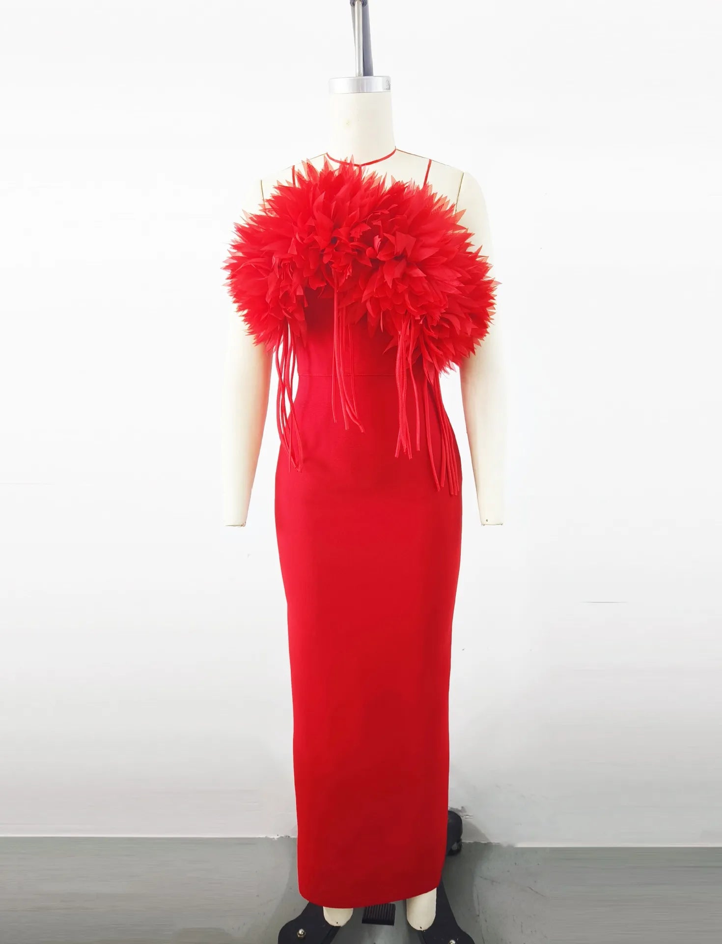 Hot Sale Women Sexy Strapless Feathers Bodycon Long Bandage Dress Fashion Celebrate Evening Party Birthday Outfit Wholesale