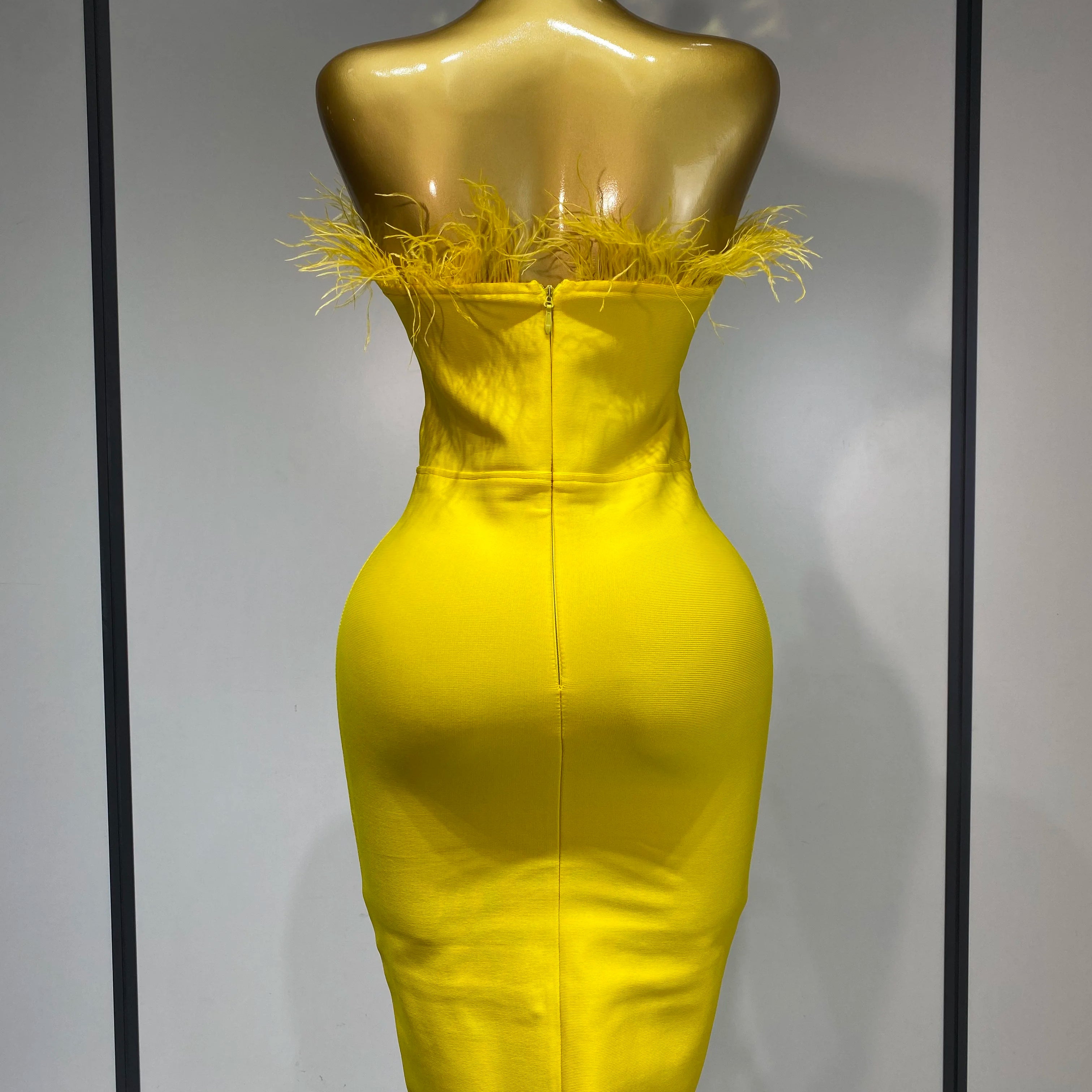 Women Sexy Backless Yellow Bodycon Bandage Dress Strapless Celebirty Elegant Feather Dresses Luxury Birthday Club Party Outfit