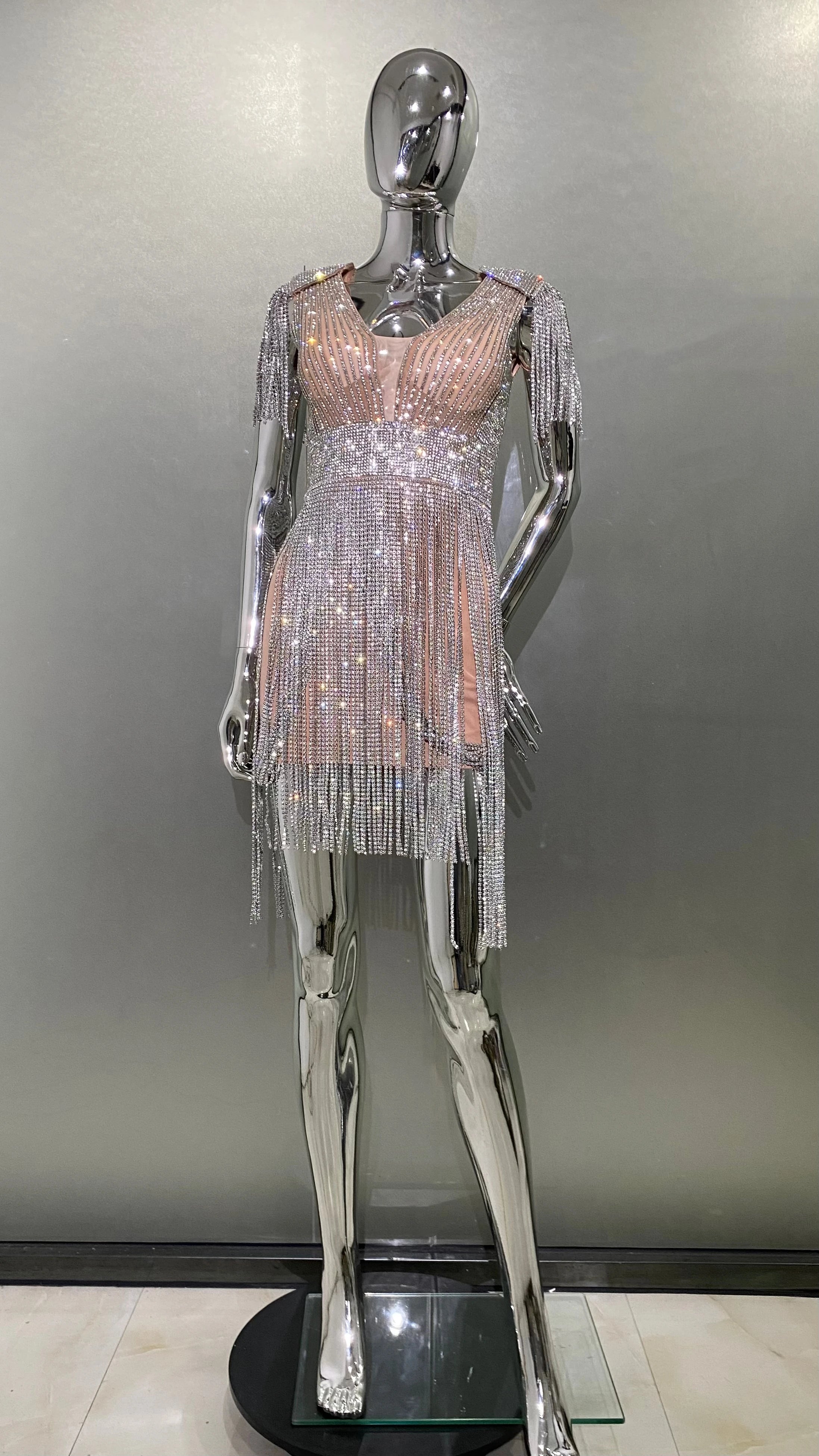 STOCK High Quality Super Shining Diamonds Tassel Sleeveless Mini Evening Dress Woman Birthday Party Outfit Performance Costume