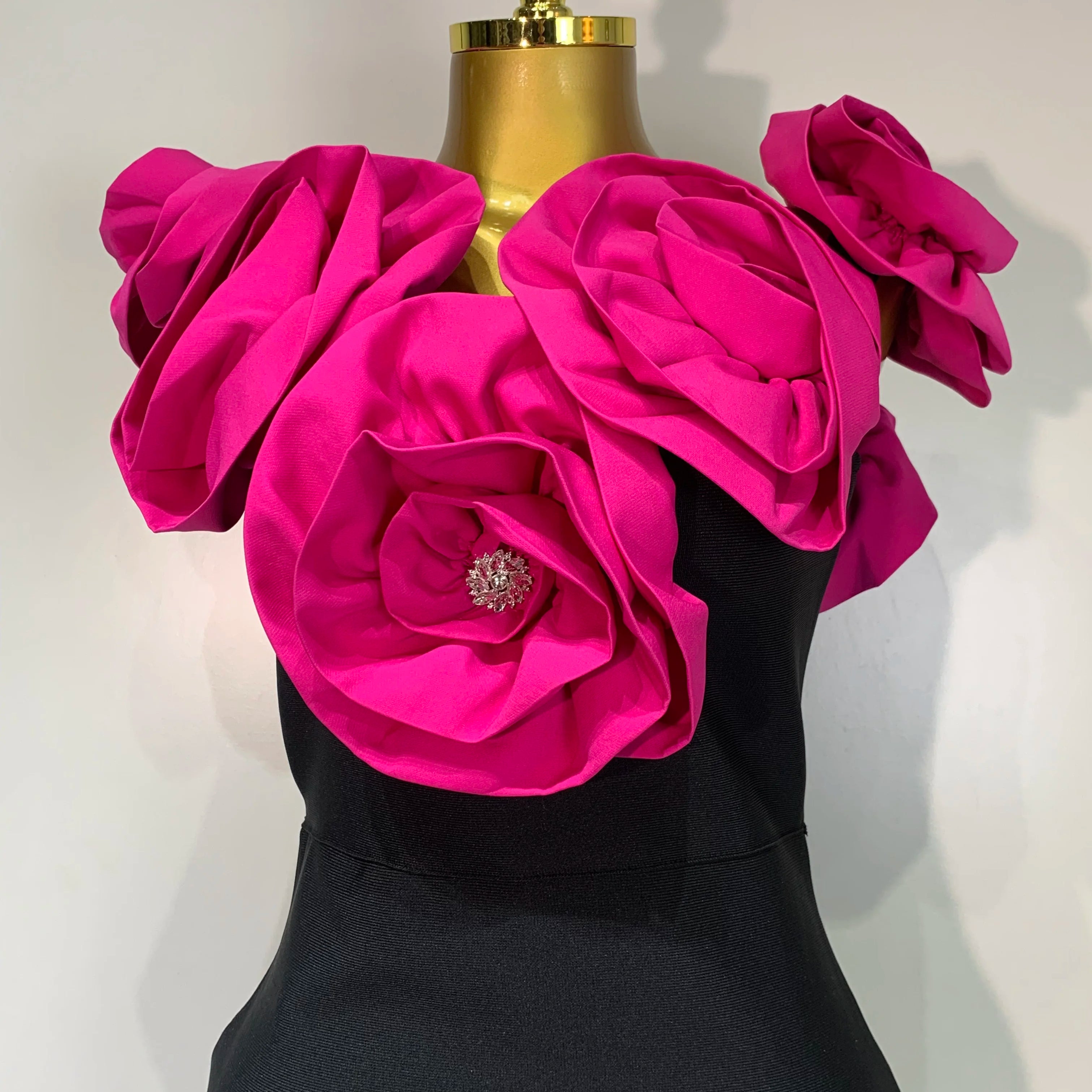 Women 2025 Sexy Off Shoulder Flower Diamonds Bodycon Bandage Dress 2025 Celebrity Elegant Evening Luxury Birthday Party Dresses