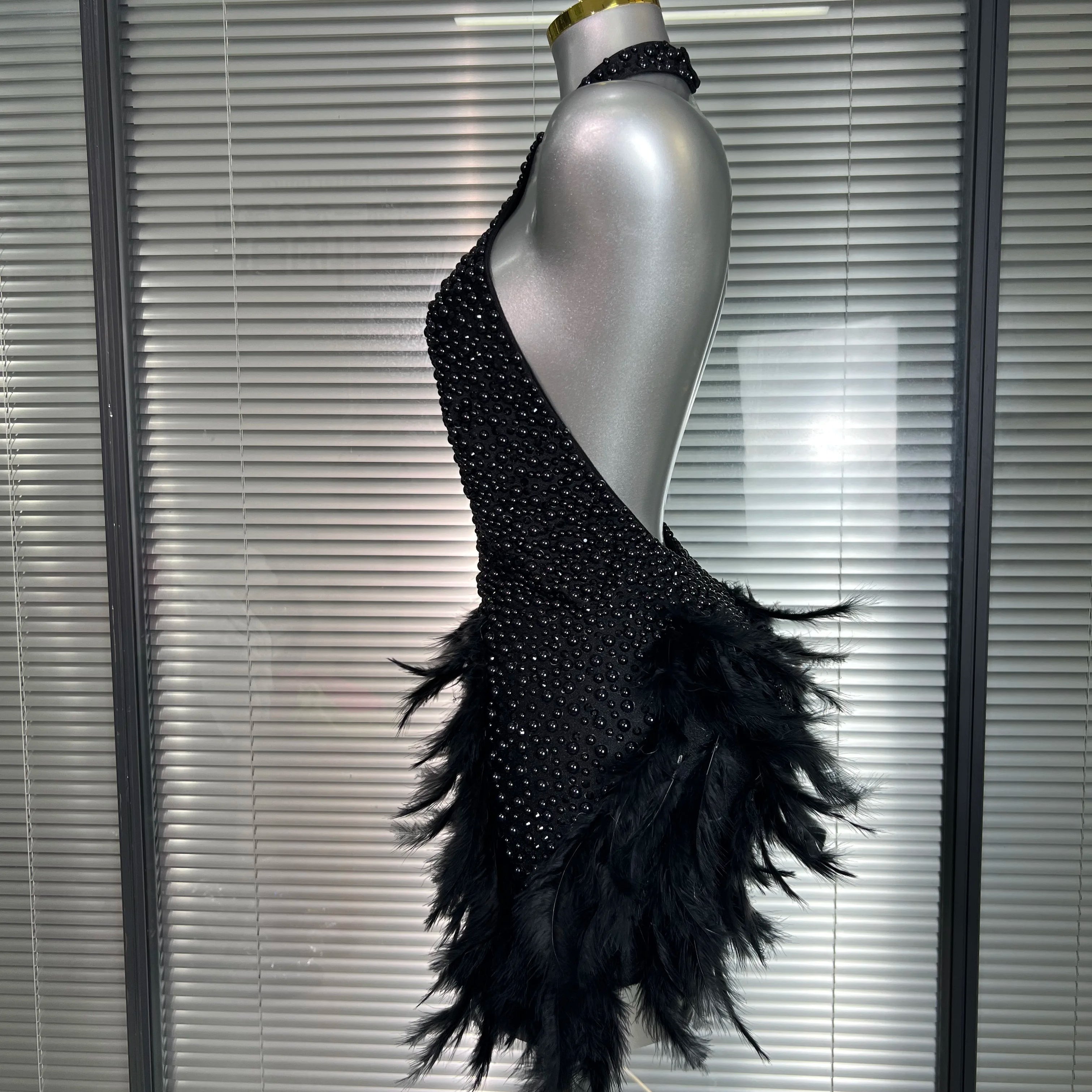INS New Women Sexy Backless Feathers Performance Costume Stage Dancer Black Mini High Stretchy Night Club Party Dress