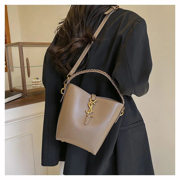 Affordable Luxury Bucket Bag 2025, Designer Women's Tote with Top Handle, Exclusive Crossbody & Shoulder Bag for Work and Casual