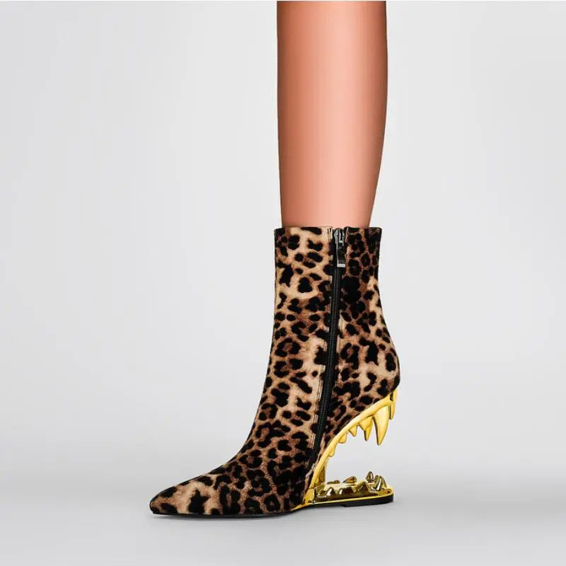 Tiger Tooth Shaped Heel Short Boots Autumn Winter New Sexy Leopard Pattern Wedge Heel Pointed Crocodile Women's Shoes Big Size