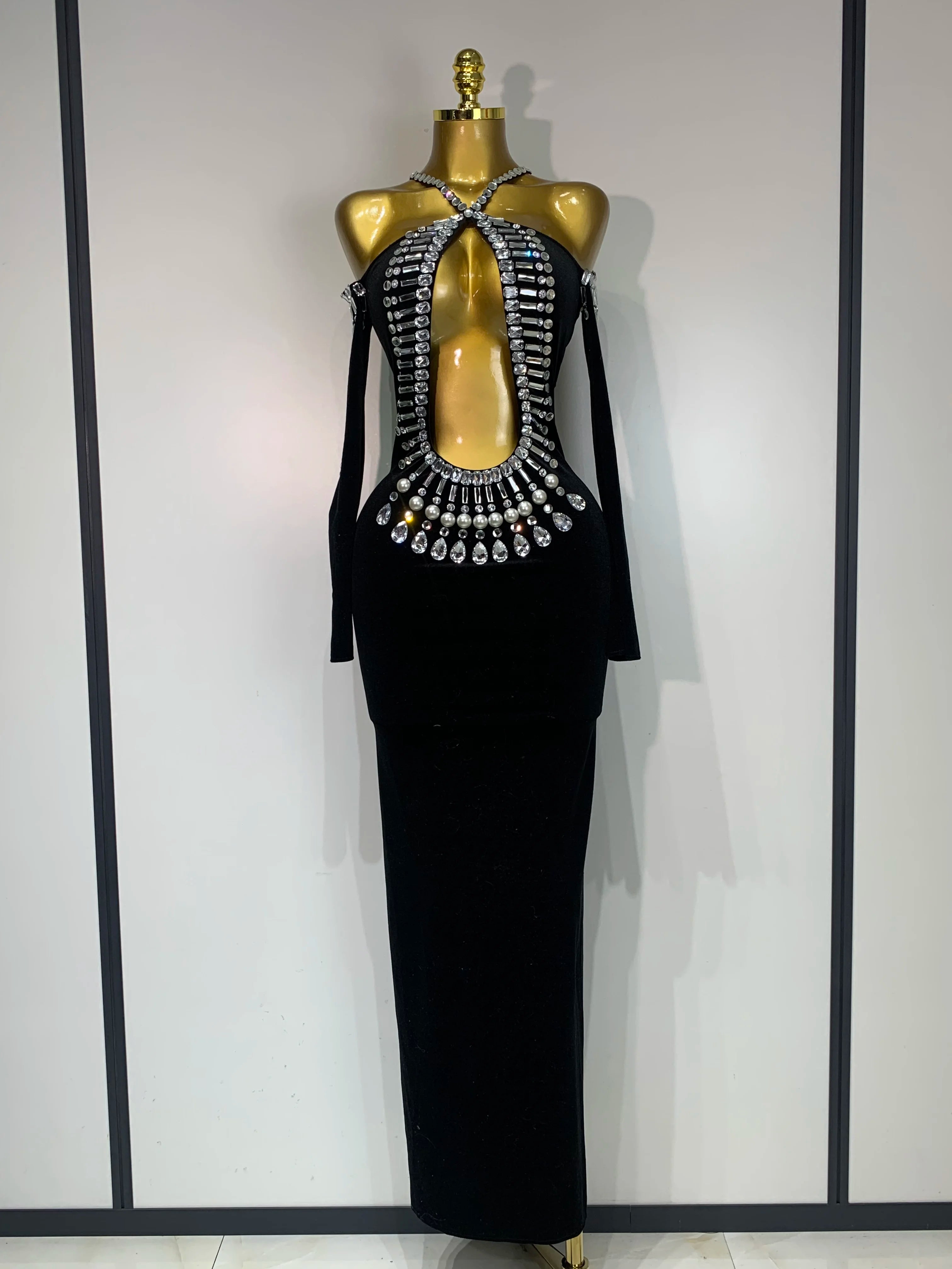 Luxury Birthday Dress Sexy Black Velvet Hollow Out Bodycon Dress Halter Evening Dress Drag Queen Nightclub Wedding Dress