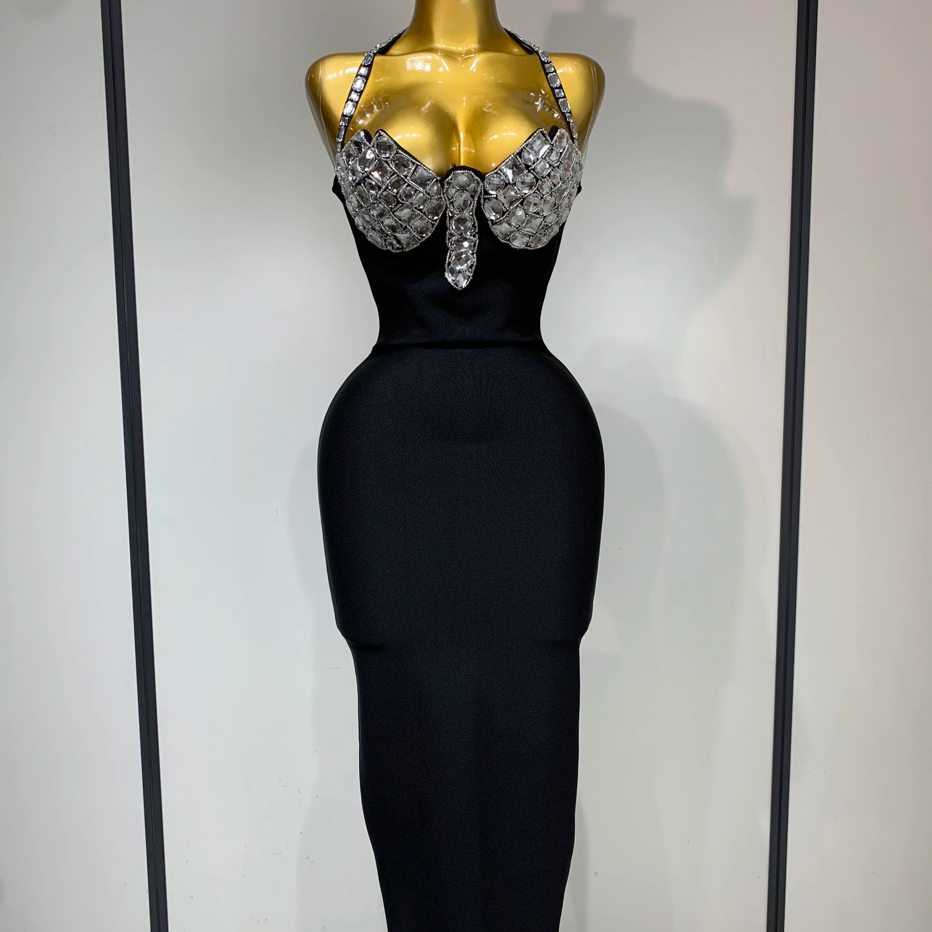 Women Sexy Halter Backless Diamonds Black Sleeveless Bodycon Bandage Dress Evening Club Party Gowns Luxury Birthday Dress