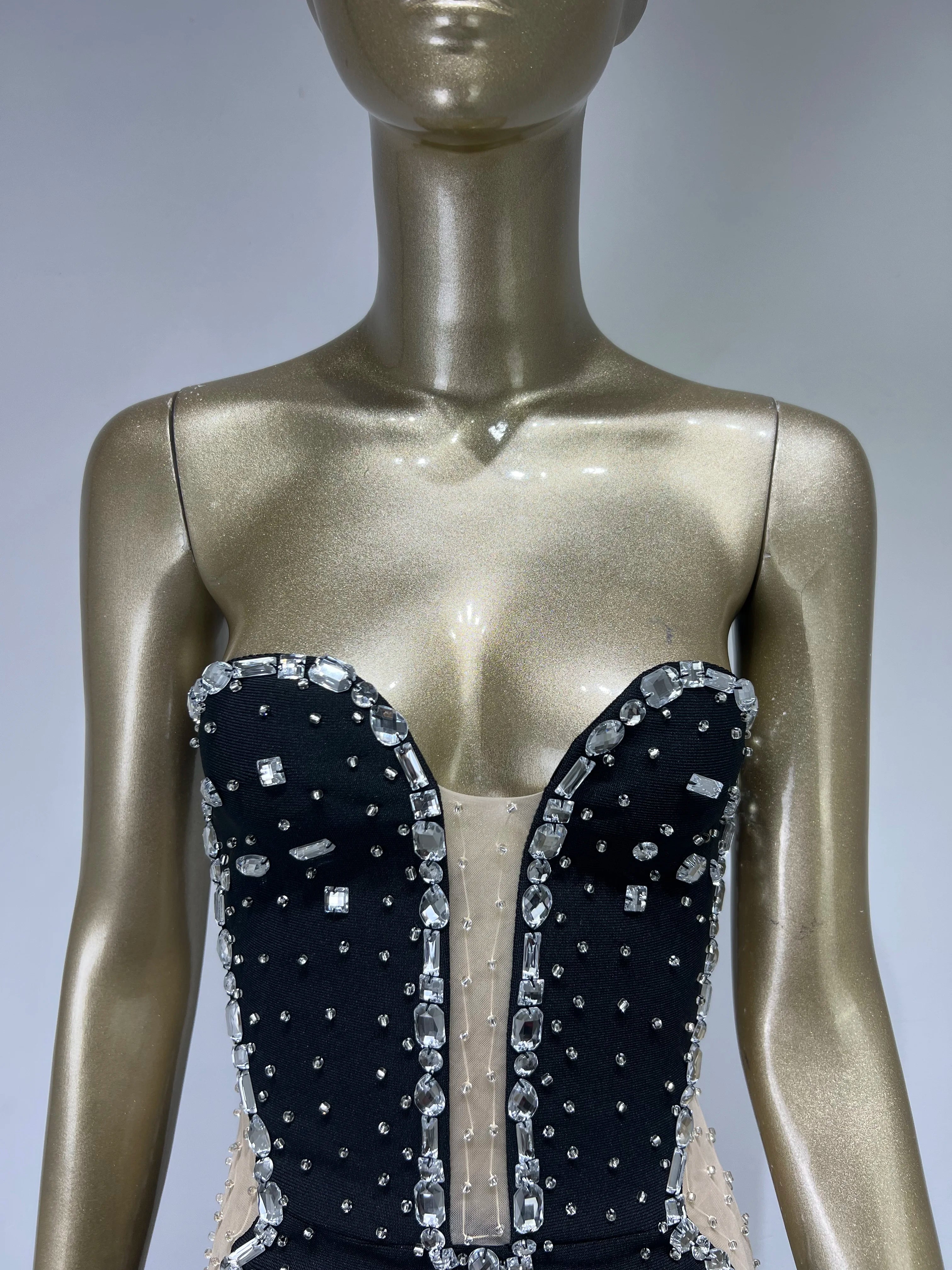 Luxury Women Summer Style Sexy Strapless Beading Diamonds Black Mini Bodycon Bandage Dress 2023 Elegant Evening Party Dress