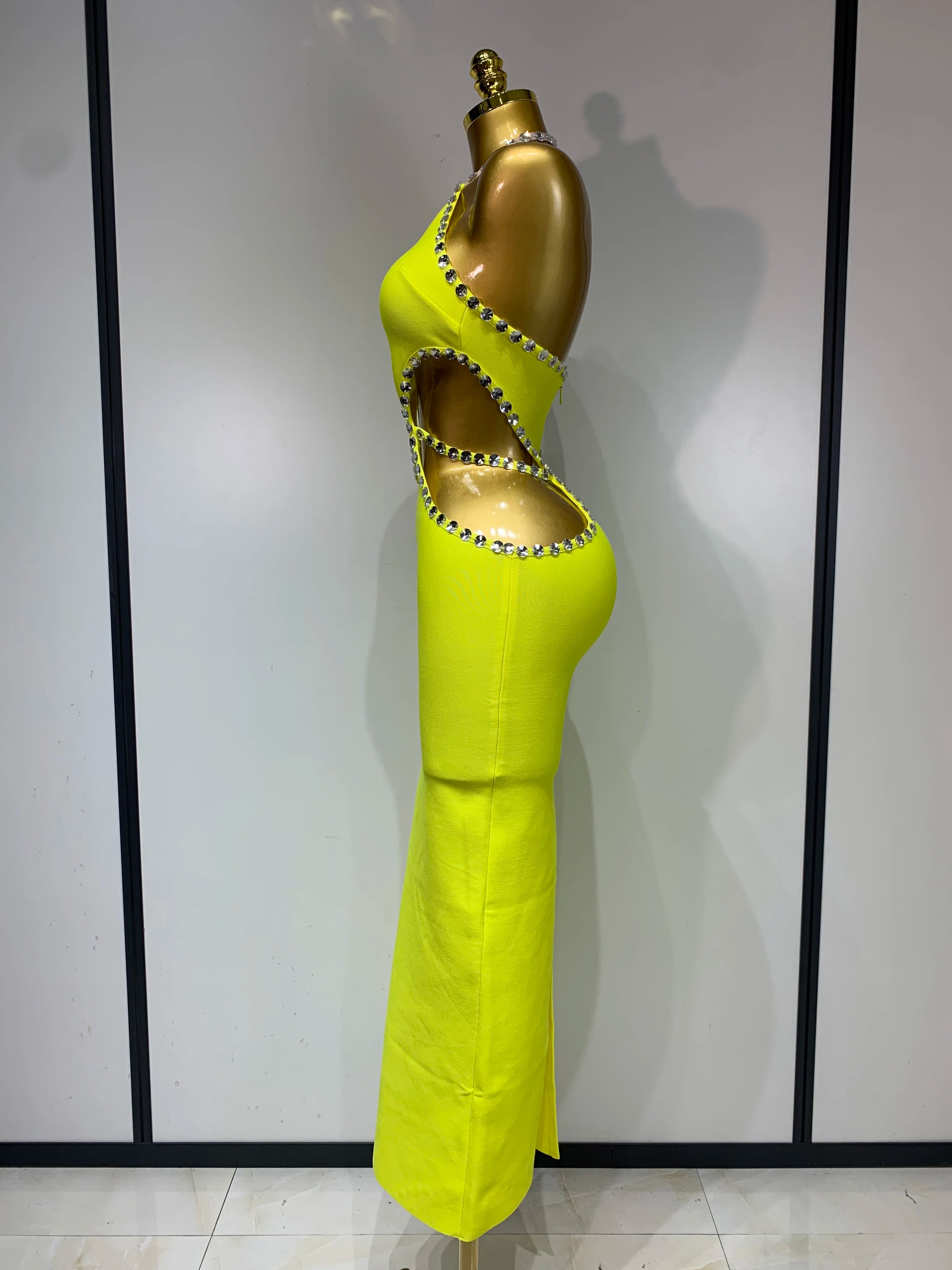 Women Luxury Sexy Backless Halter Beading Maxi Long Lemon Yellow Bandage Dress 2025 Elegant Evening Club Birthday Party Dress