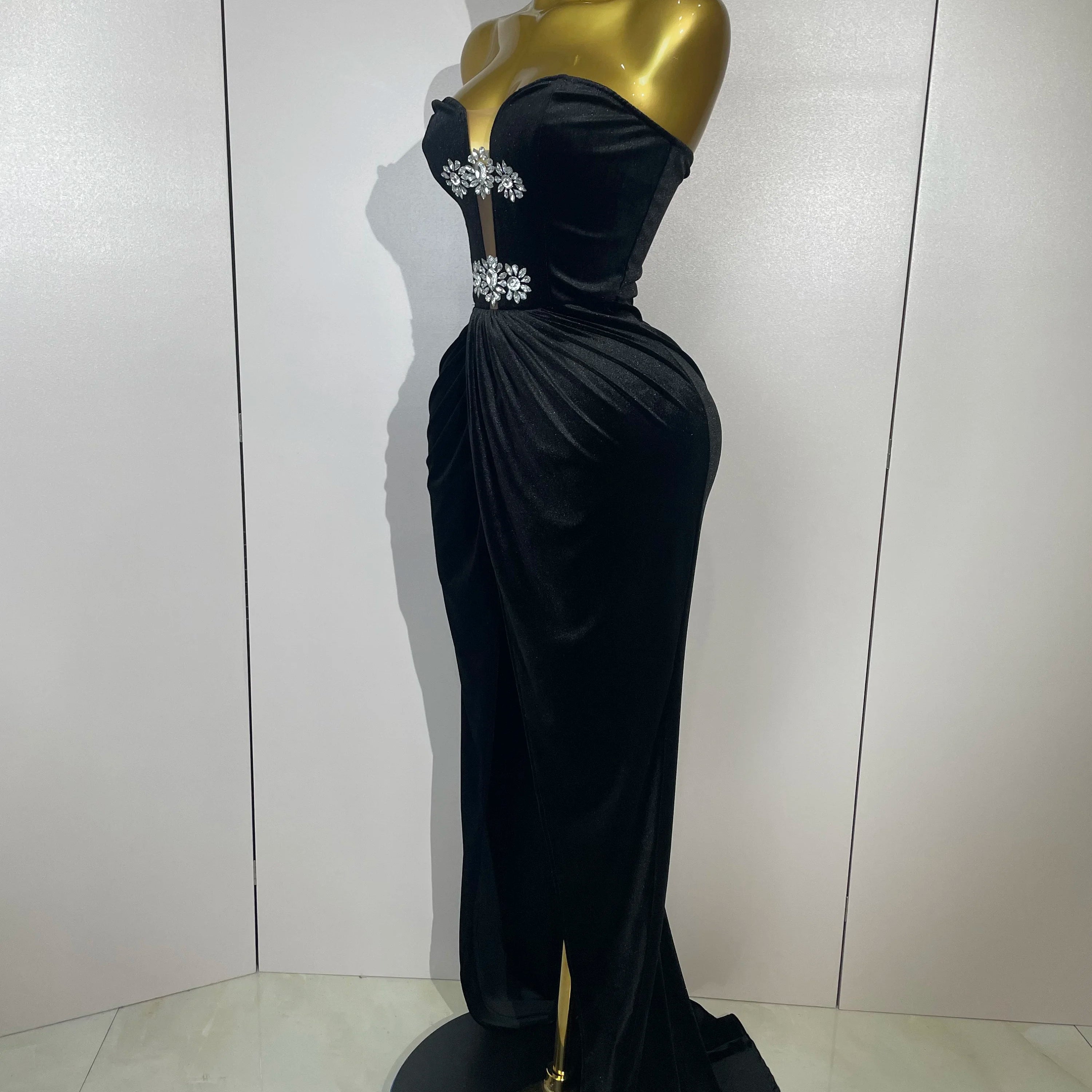 2025 Sparkly Rhinestones Mesh Sexy Split Velvet Gloves Long Dress Women Birthday Celebrate Wedding Gown Stage Photo Shoot Wear