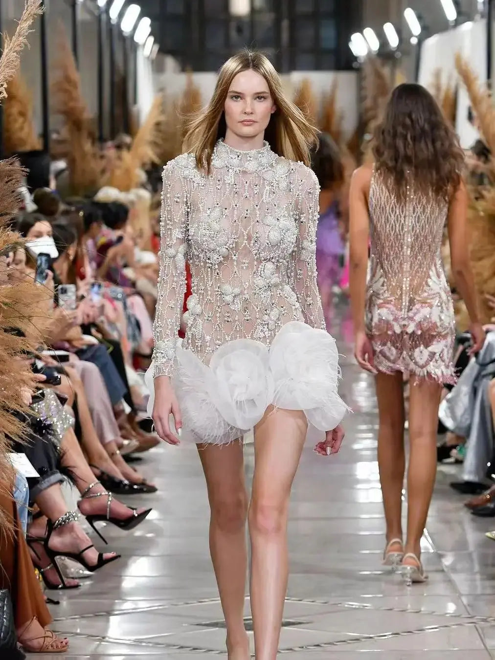 Luxury Exquisite Beading White Flowers Sexy See Through Mini Evening Dress Woman Birthday Party Dress Performances Costume