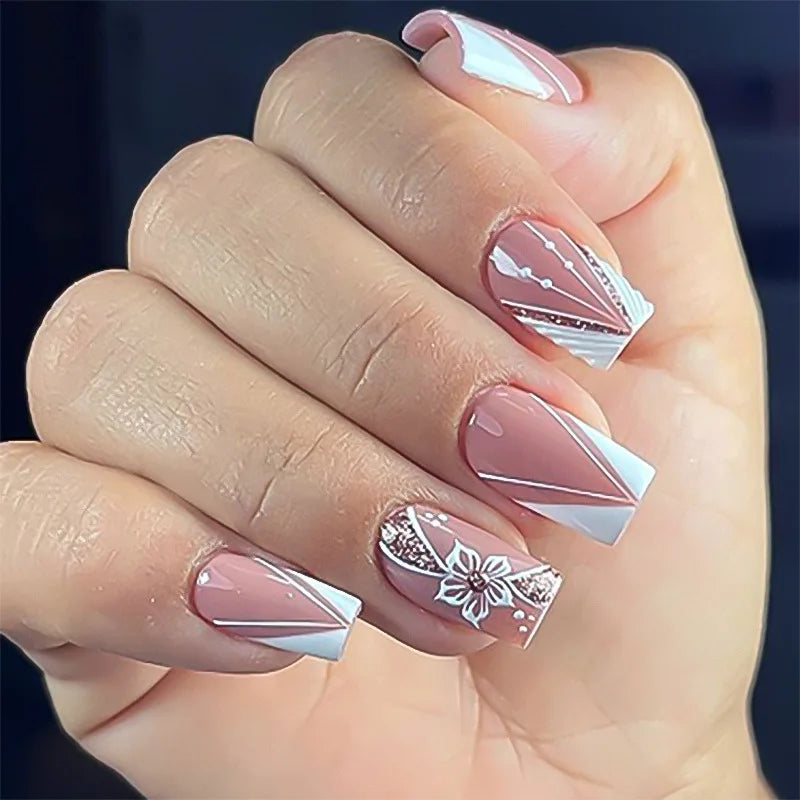 24Pcs Gradient White Fake Nail with Flowers Pattern Design Simple French False Nails Tips Short Suqare Head Press on Nails