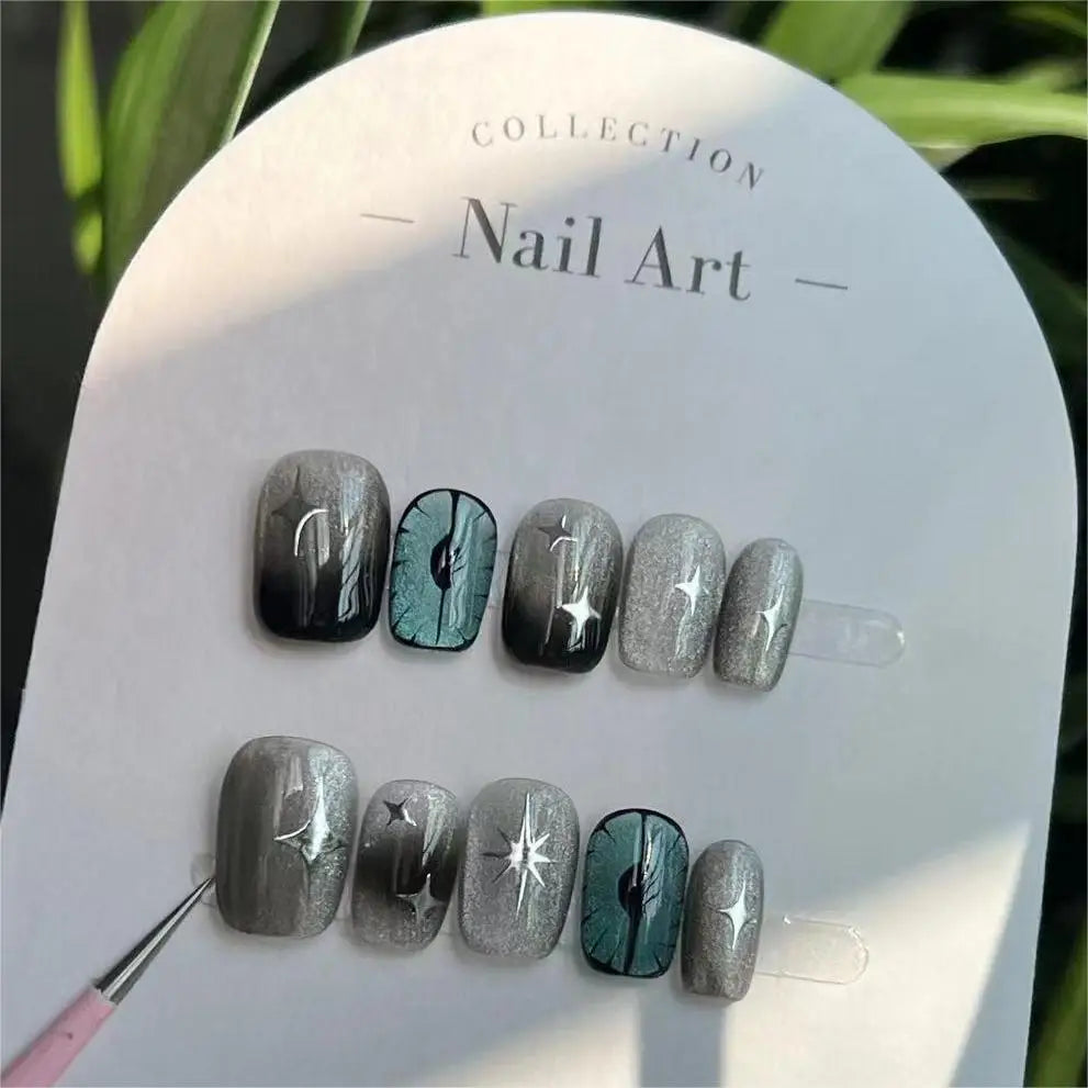 10Pcs Black Cat Eye Press on False Nails Glisten Little Snake Nail Art Short Round Spice Girl Ballet Finished Wearable Fake Nail