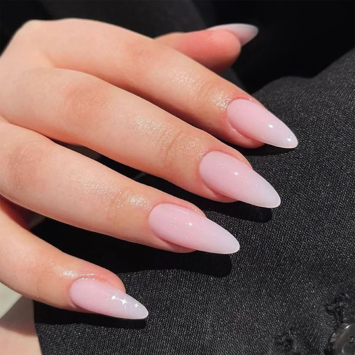 24Pcs Simple Nude Pink Solid Nail Art Set with Jelly Glue Short Oval Fake Nails Aurora Flash Almond Sweet Wearable Nail Stickers