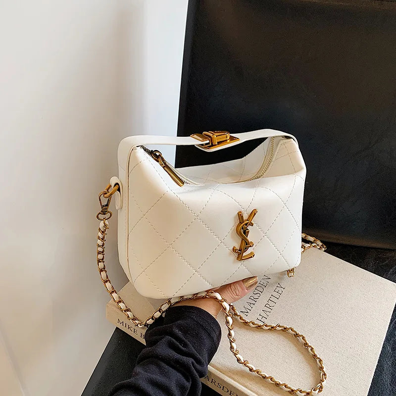 2025 New Women's Chain Bag - Popular Fashion Design, Unique Bucket Style, Versatile Shoulder/Messenger Everyday Versatile