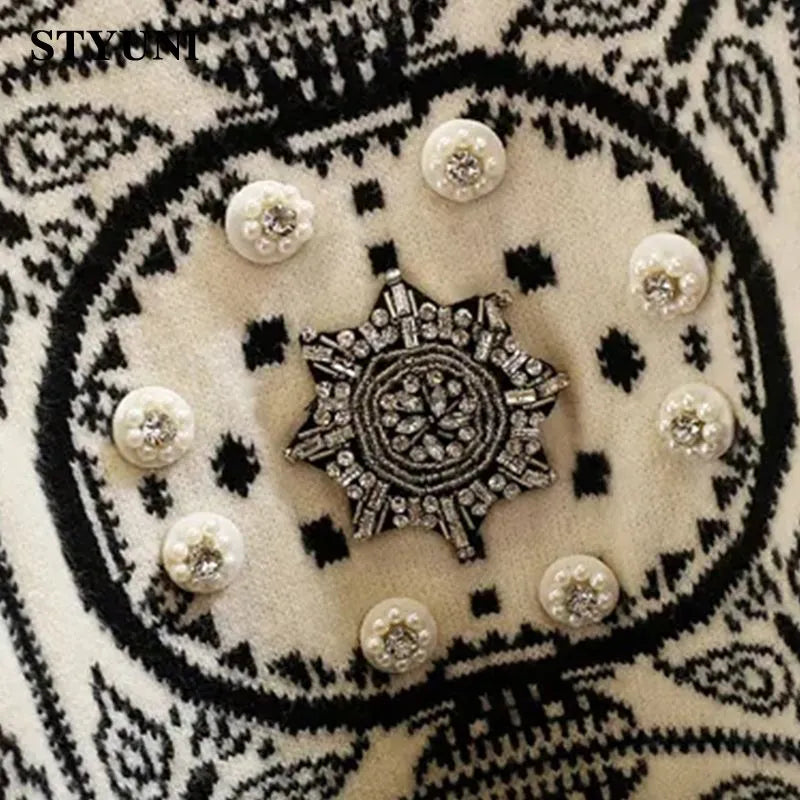 Black Acrylic Knitted Diamonds Beading O-Neck Long Sleeve Women's Sweater Korean Fashion Chic Pullover Sweaters Autumn Winter