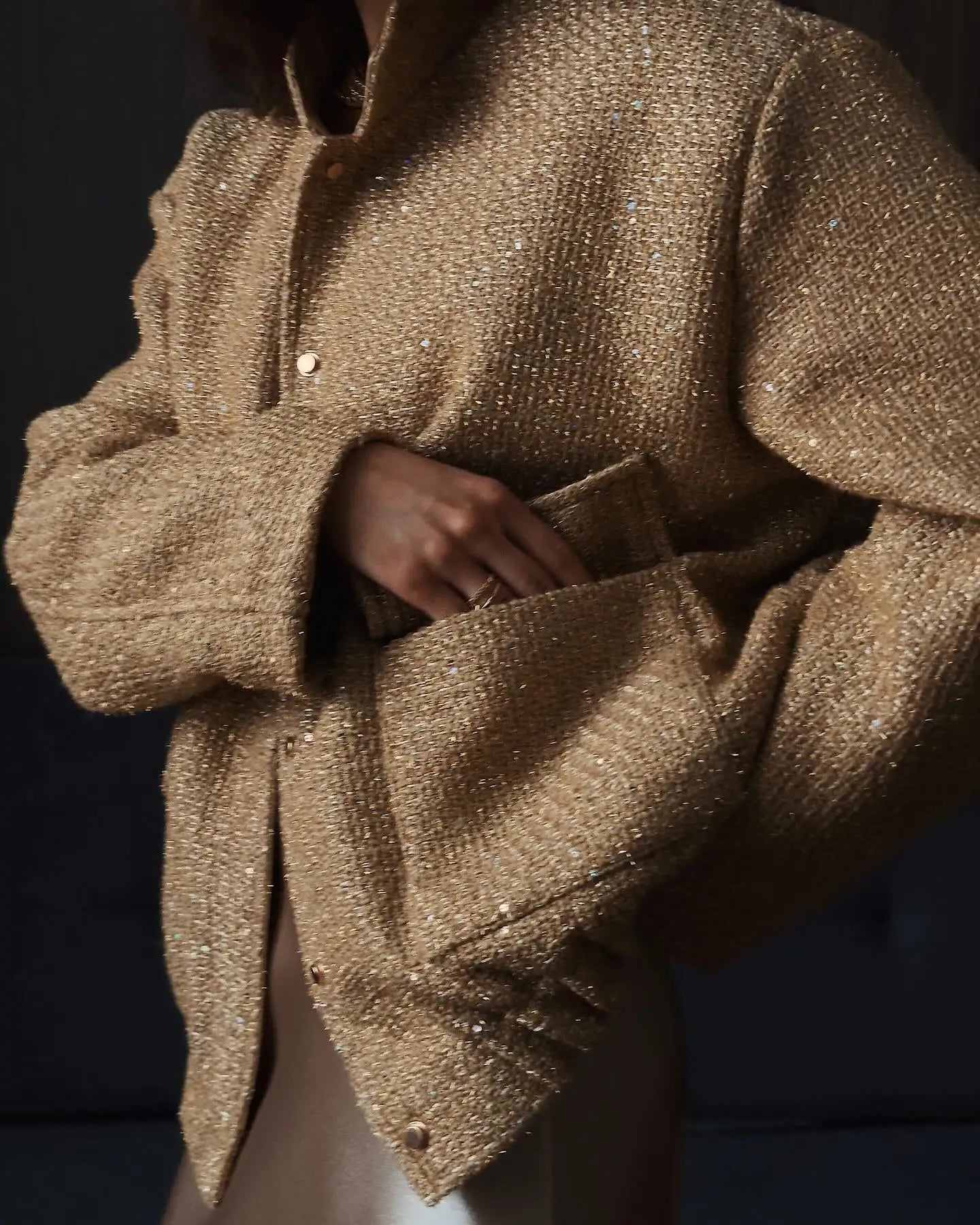 Fashion Gold Sequin O-neck Women Short Jacket Covered Button Long Sleeve Loose Elegant Coat Autumn farty Casual Lady Streetwears no sequins