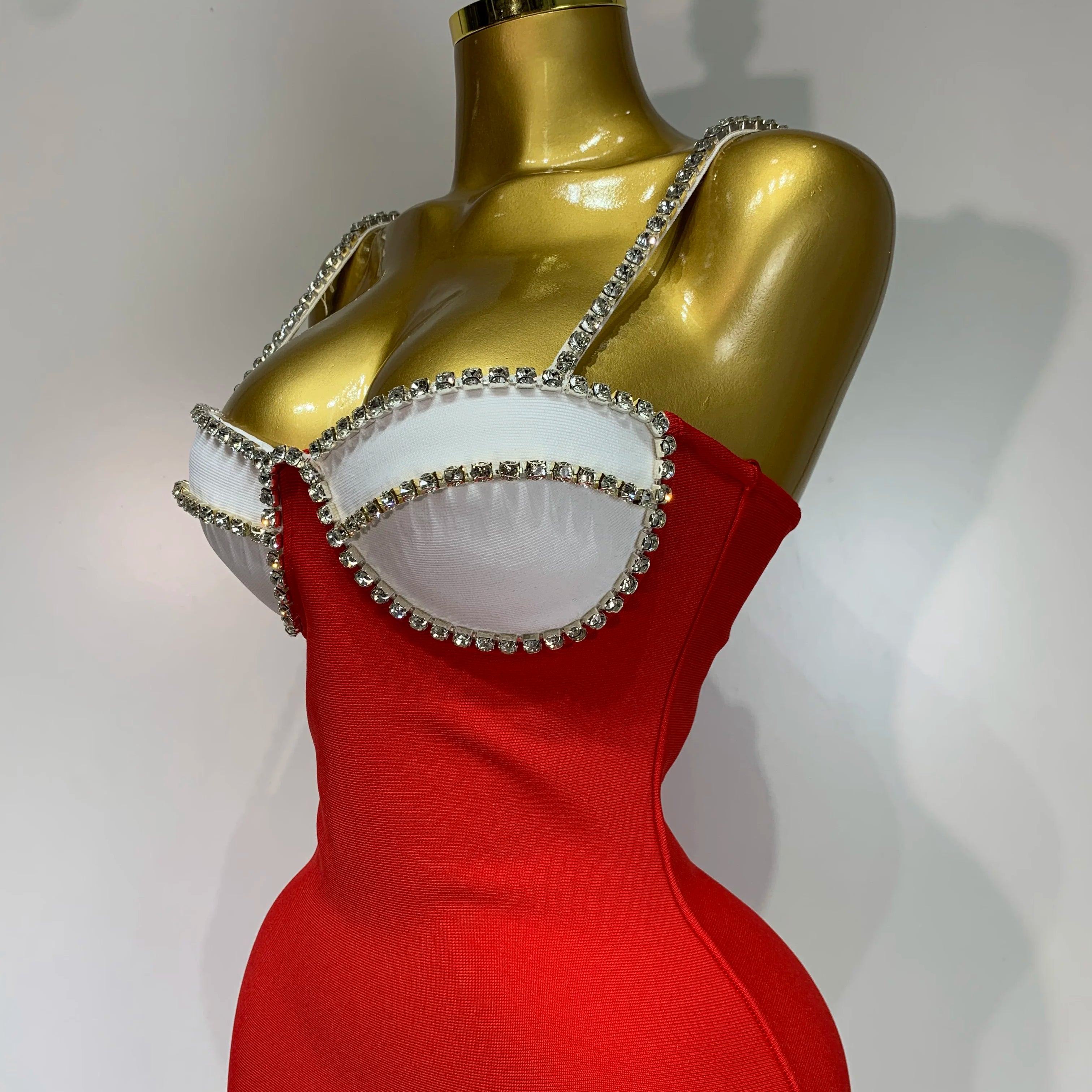 Women Sexy Backless Diamonds Red Maxi Long Bodycon Bandage Dress 2025 Celebrity Elegant Evening Club Luxury Birthday Party Dress