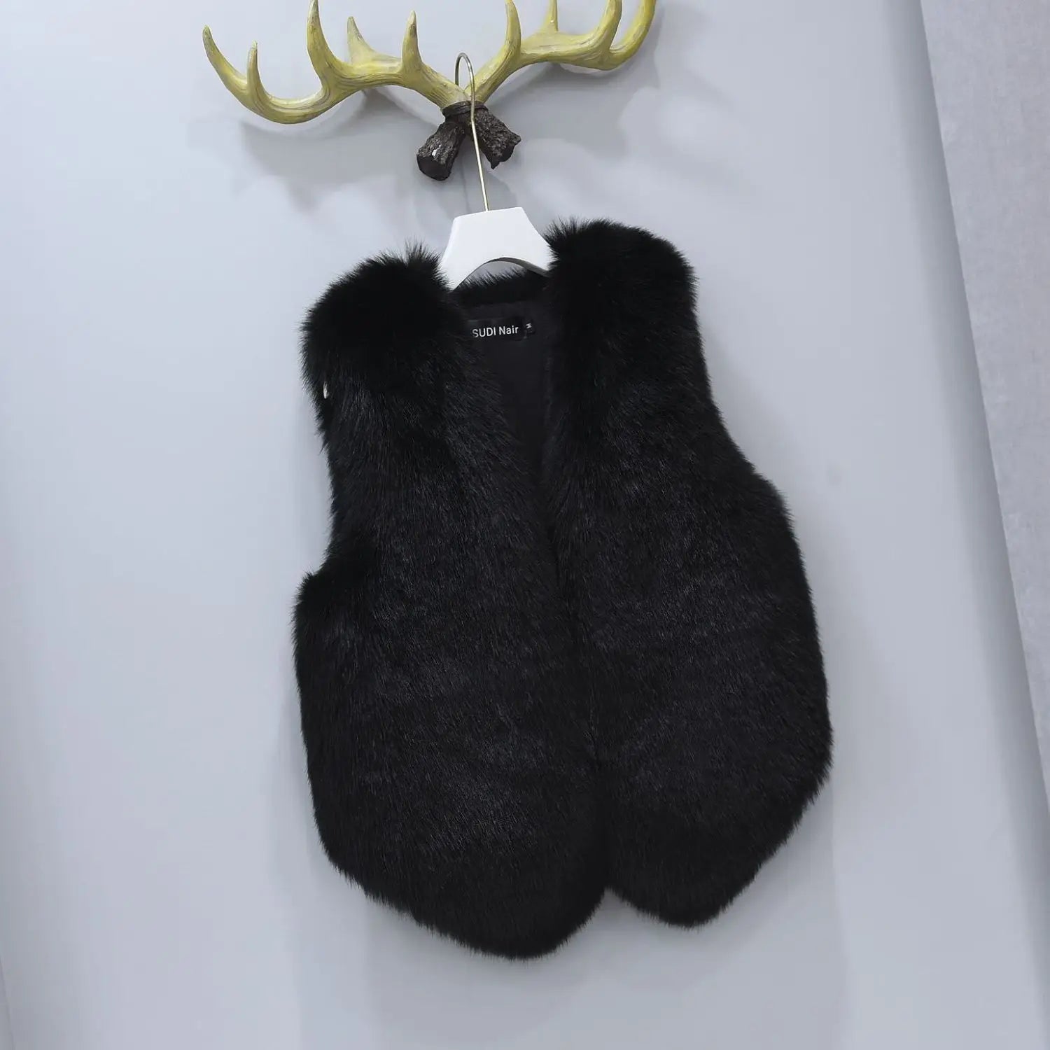 Women's Plush Vest Winter Fall Fur Waistcoat Comfortable Soft Sleeveless Sherpa Jacket Fashion Sexy Shealing Gilet black