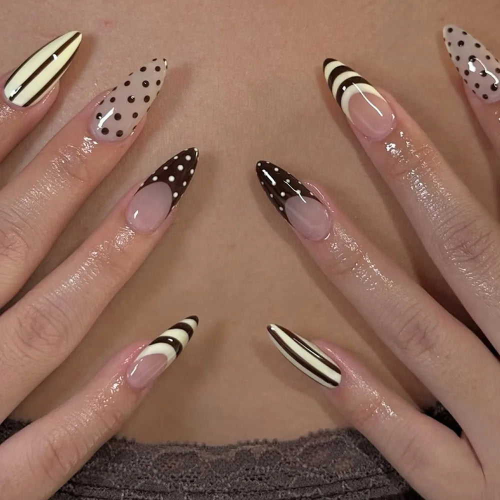 Spicy Girls Almond Fake Nails 24Pcs French Press On Nails Polka Dot/Stripe Printed Charm Manicure Full Cover Stick-on False Nail