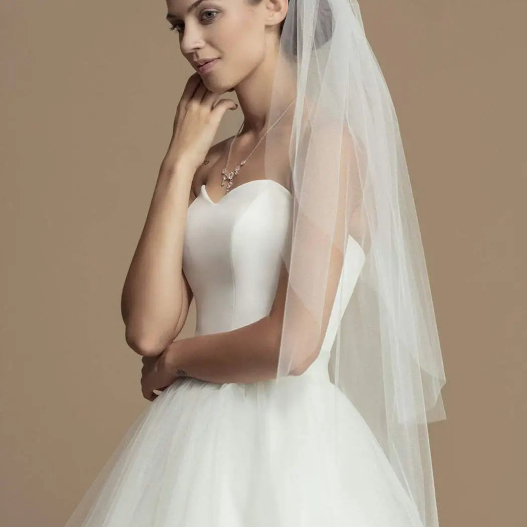 2 Tiers White Ivory Bride Wedding Veil Short Fingertip Bridal Tulle Veil with Comb and Cut Edge Velos De Novia Largos