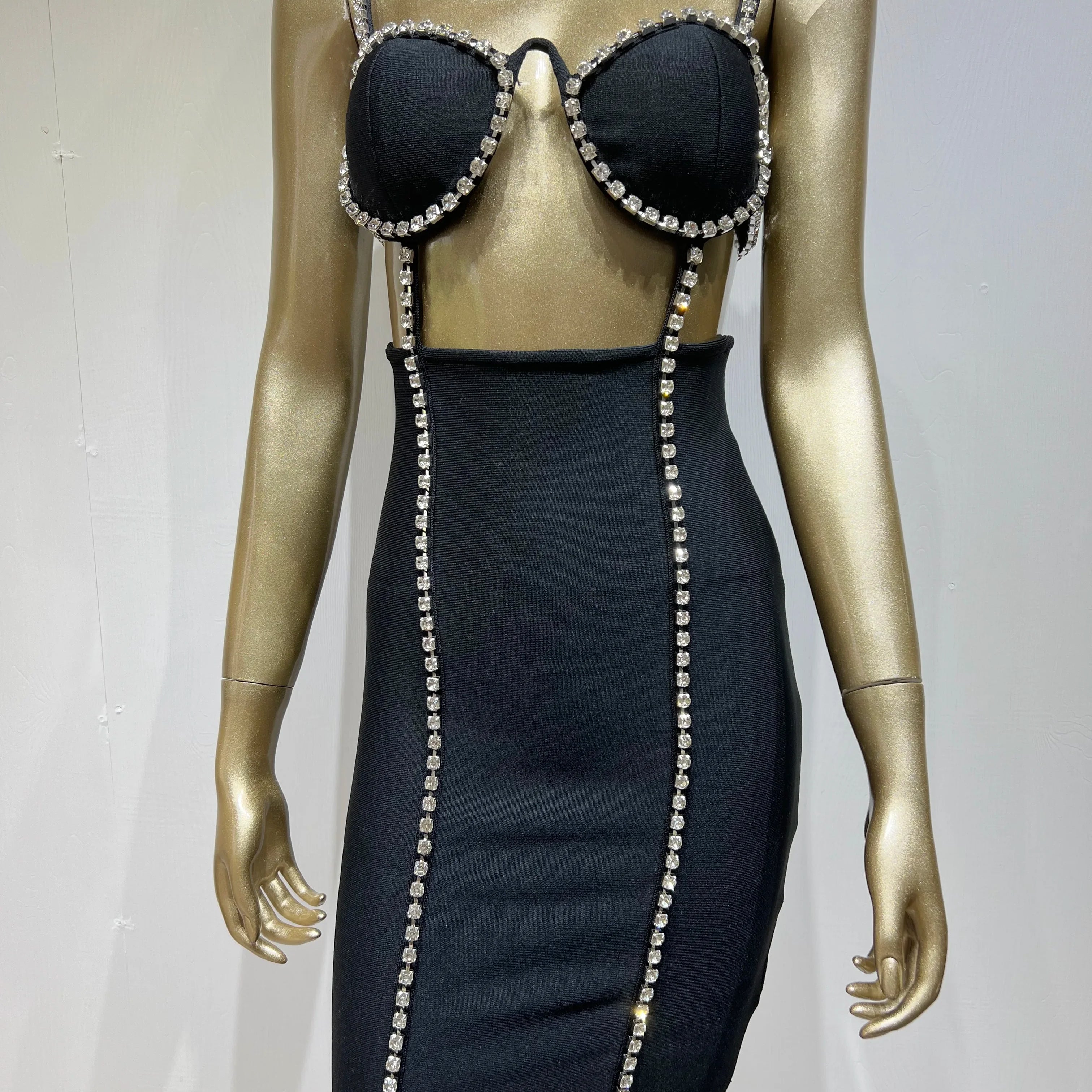Women Summer Style Sexy V Neck Cut Out Diamonds Crystal Black Mini Bodycon Bandage Dress Elegant Evening Party Dress