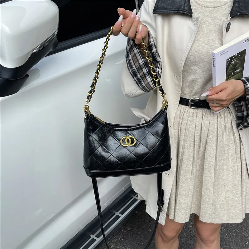 Casual Unique Clutch Handbag For Women With High-End Designer Paris Fashion And Solid Color Finish