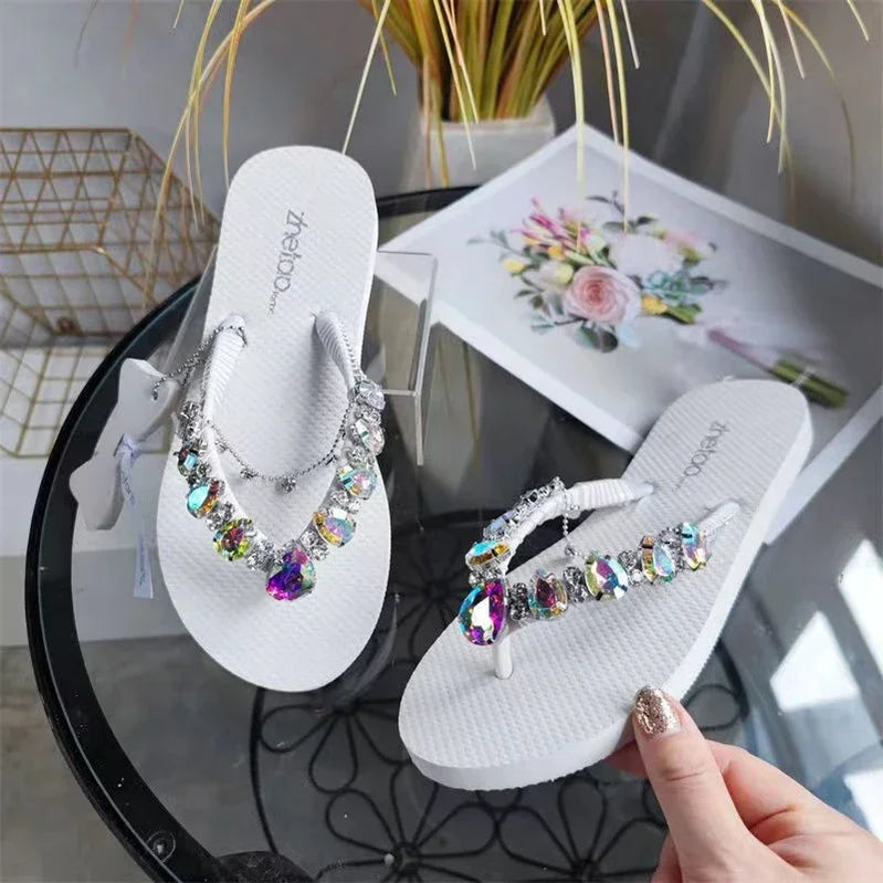 Comfortable and Fashionable All-match Beach Shoes Non-slip Soft Bottom Casual Flip-flops Rhinestone Chain Flat Slippers WHITE