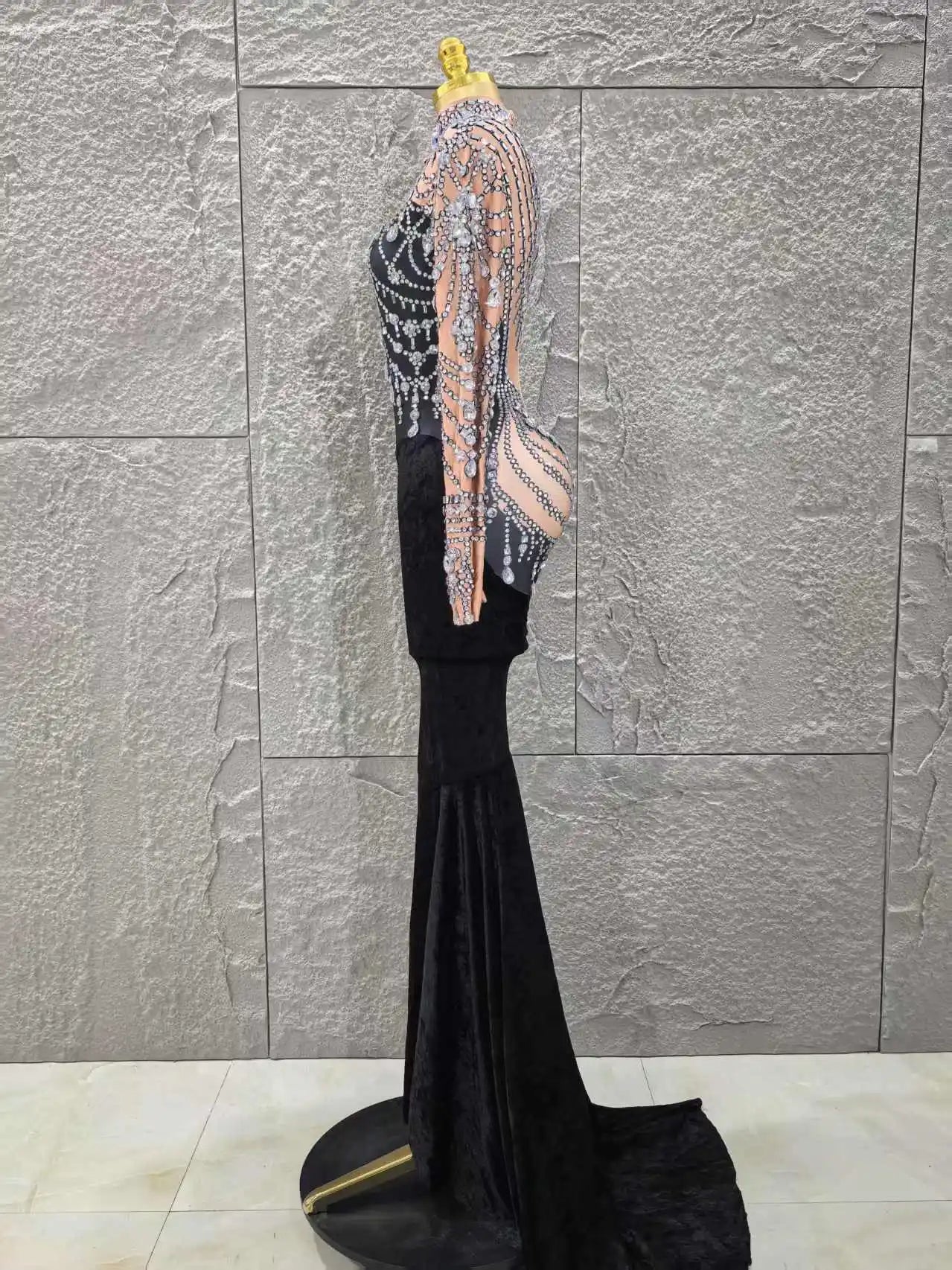 Women Long Sleeve Sexy Shinning Crystal Velvet Bodycon Floor-length Dress Celebrate Evening Party Birthday Cocktail Dress