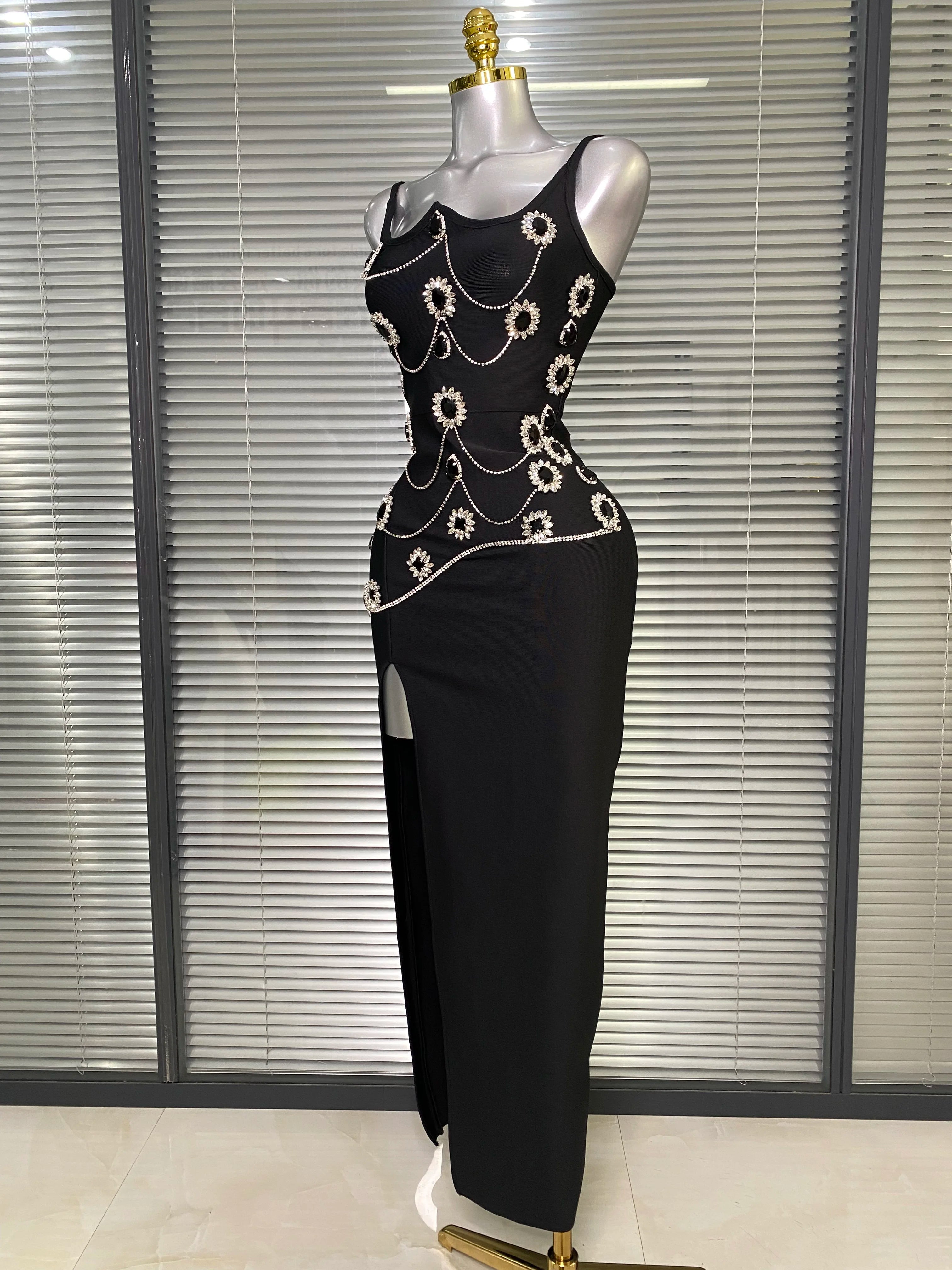 Brand New 2025 Women Black Long Bodycon Bandage Dress Crystal Chain Elegant Evening Party Dress Vestido