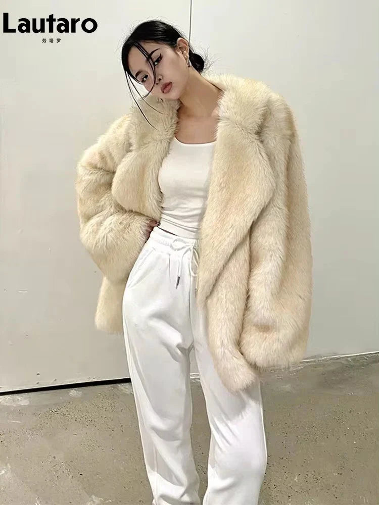 Lautaro Winter Loose Casual Thick Warm Soft Hairy Faux Fur Coat Women Luxury High Quality Furry Fluffy Jacket Korean Fashion White-gold