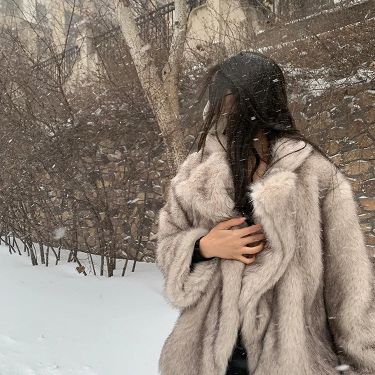 Lautaro Autumn Winter Oversized Loose Casual Luxury Soft Thick Warm Hairy Faux Fox Fur Coat Women Long Sleeve Fluffy Jacket 2024