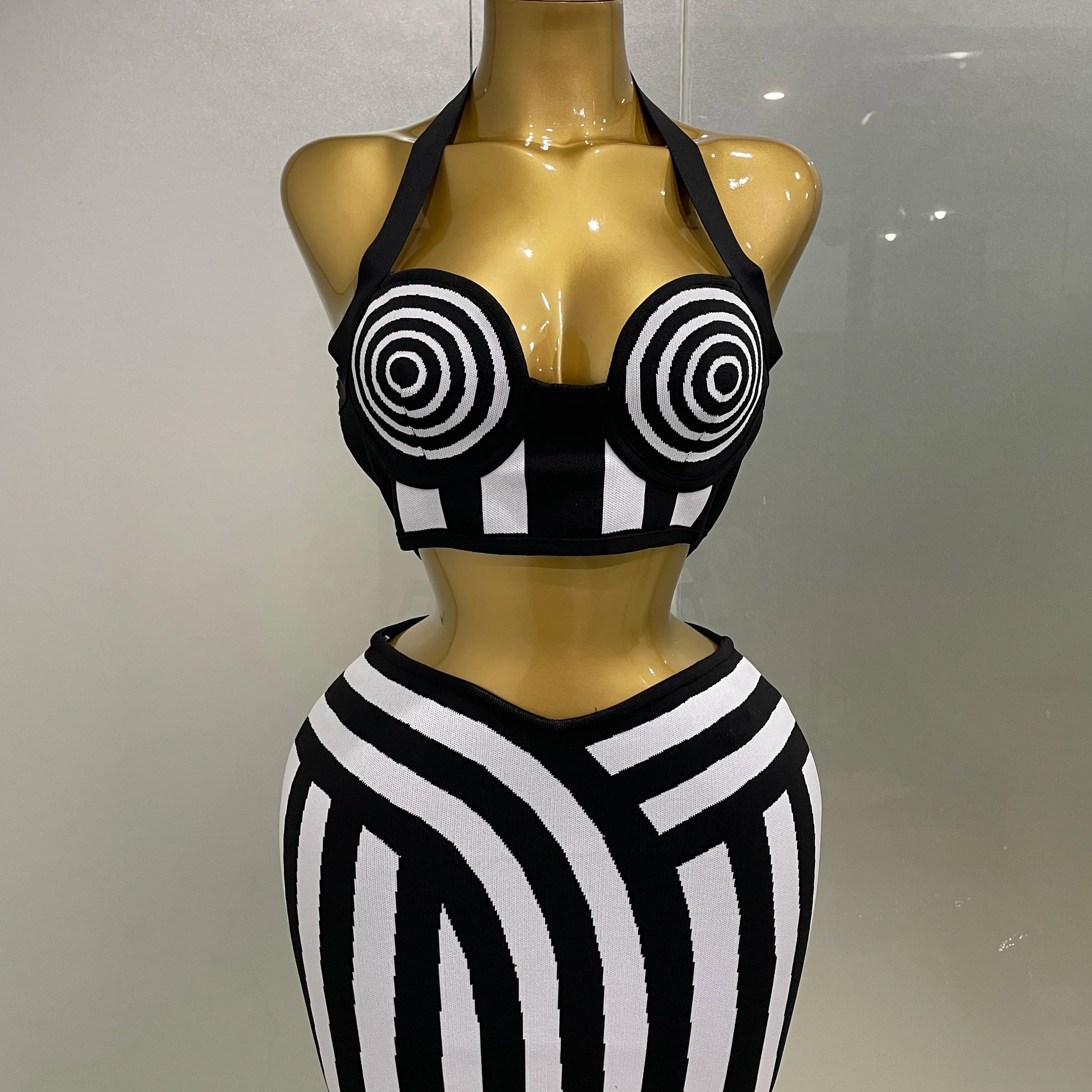 2025 New Women Celebrity Sexy Jacquard Black White Two Piece Bodycon Striped Bandage Skirt Set Designer Evening Party Dress