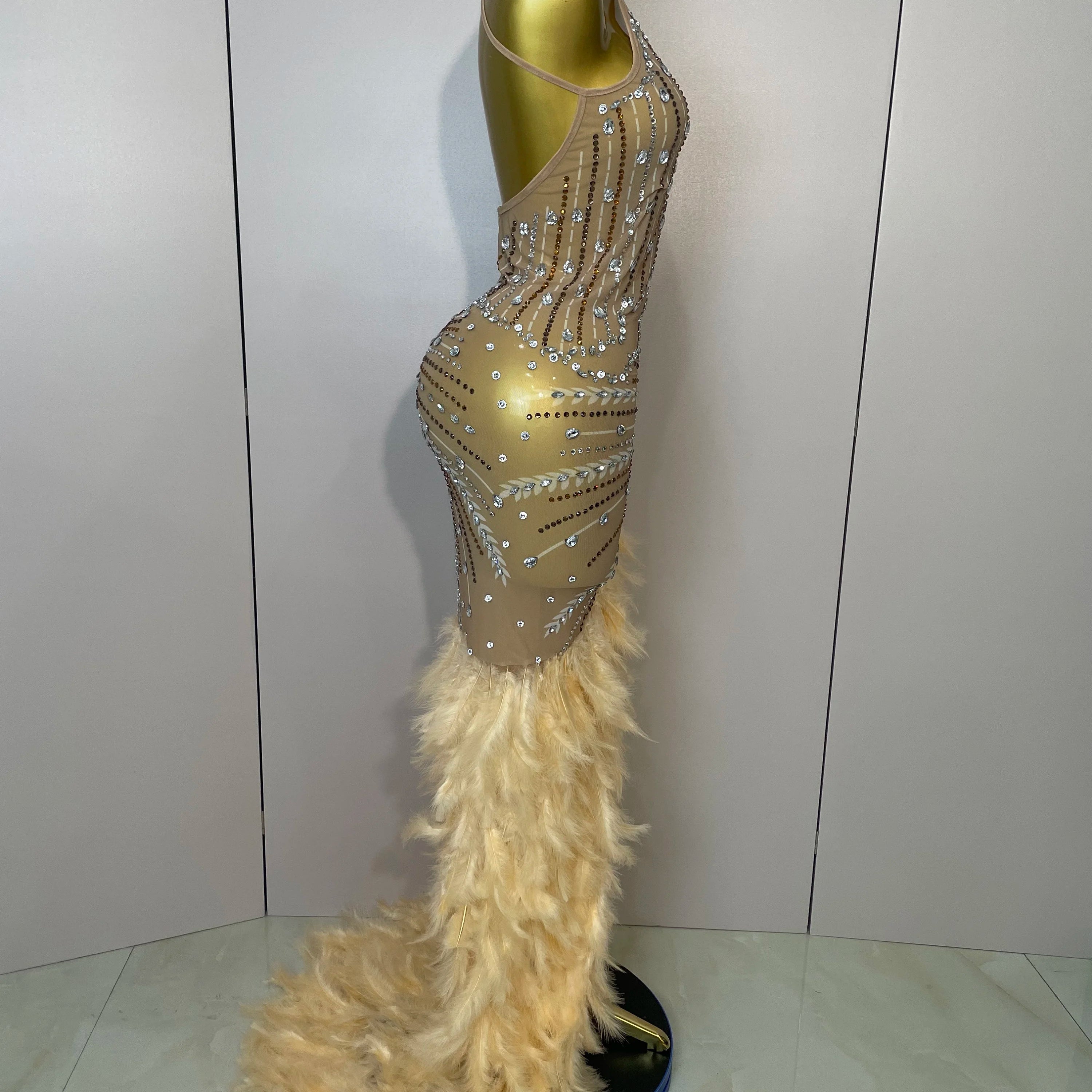 Sparkly Sexy Crystal  Floor-Length Feathers Maxi Dress 2025 Elegant  Evening Party Birthday Performance Prom Dance Stage Costume