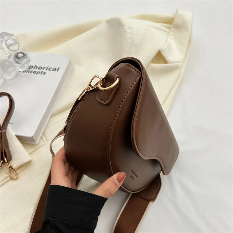 Small Leather Saddle Armpit Bags for Women Summer Chain Shoulder Crossbody Bag Ladies Vintage Underarm Handbags bolsa