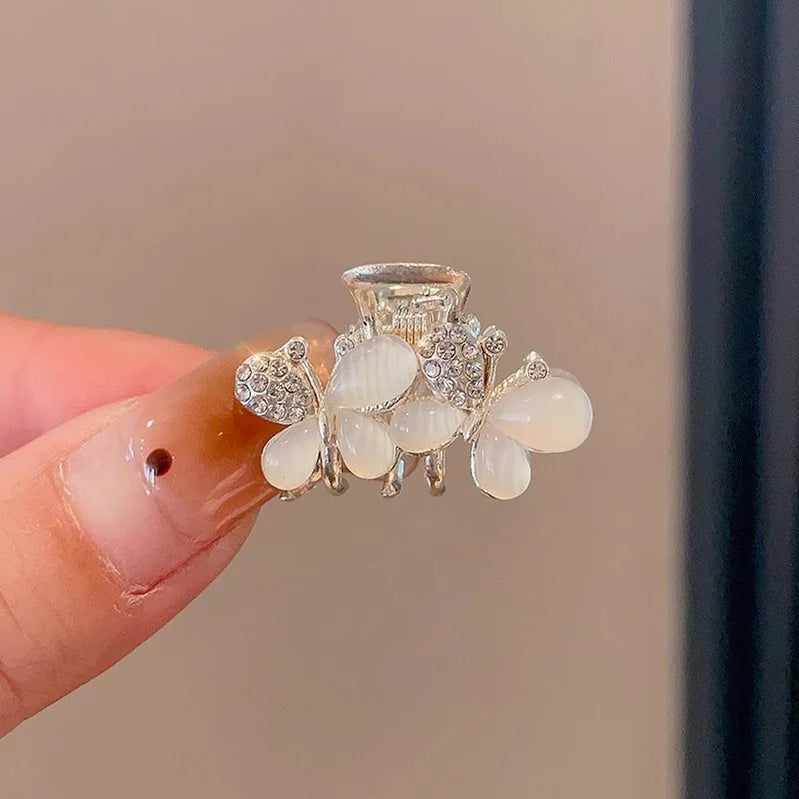 Mini Pearl Hair Claws Clips for Women Elegant Rhinestone Headwear Hairpins Hair Crab Barrettes Hair Accessories for Women s One Size