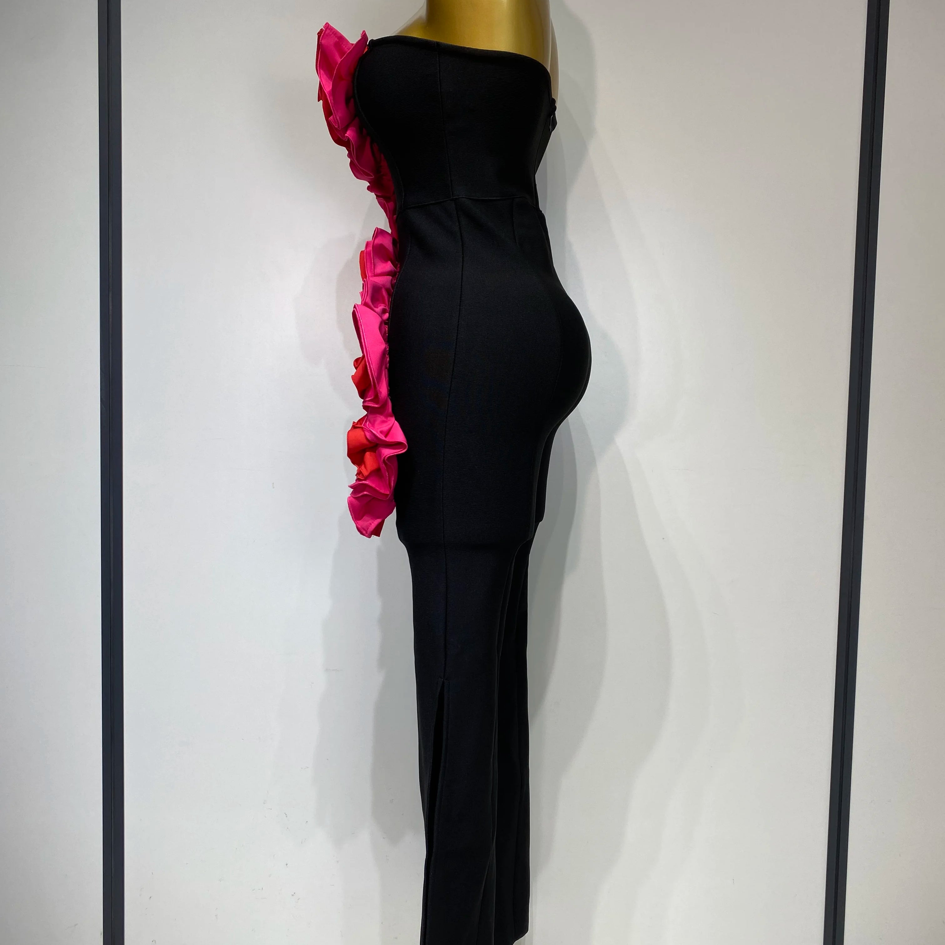 Sexy Strapless Ruffle Black Bodycom Bandage Jumpsuit Fashion High Street Woman Evening Party Elegant Luxury Birthday Rompers