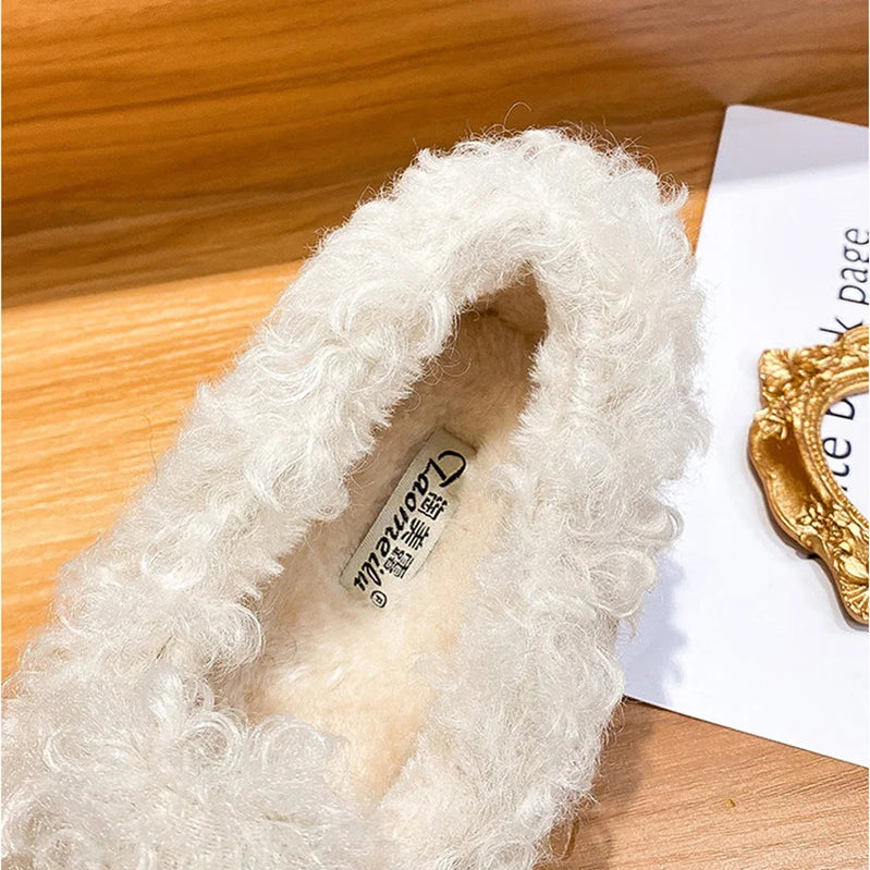 Women's plush cotton shoes Winter outdoor warm snow boots Flat bottomed Lefu shoes Lambhair Butterfly decoration design Large 41