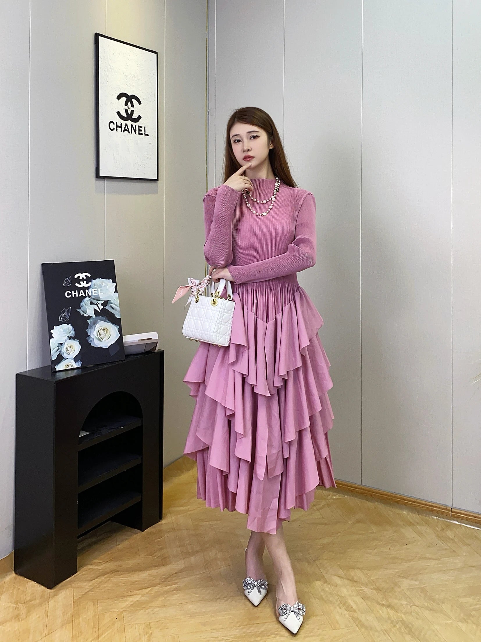 2024 Hot Selling Ladies Casual Pleated Stretch Loose Round Neck Long Sleeve Pleated Cake Dress