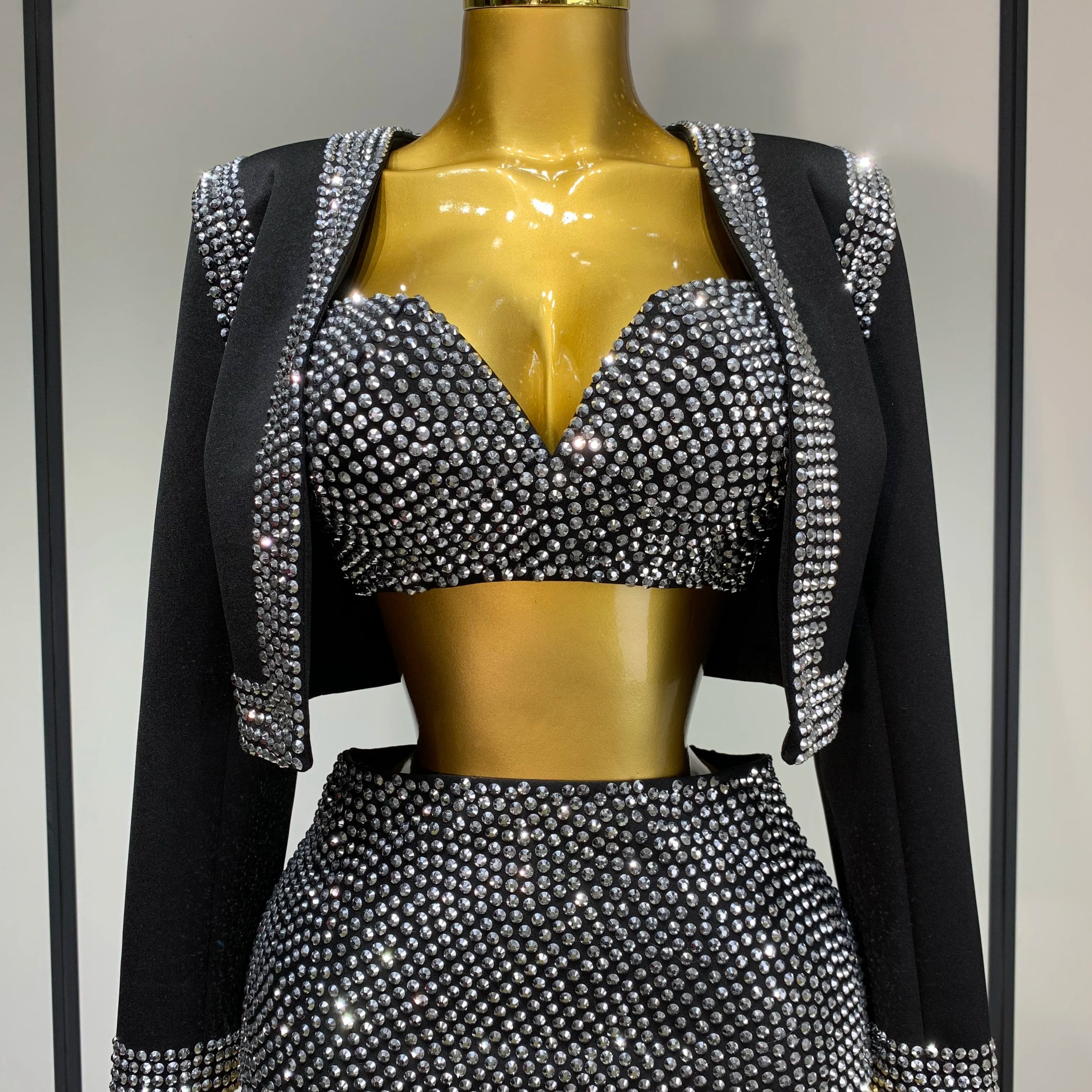 Luxury Rhinestone Jacket Bra Top And Matching Shorts Set 3 Pieces Outfits Women Sexy Sparkle Nightclub Singer Stage Outfit