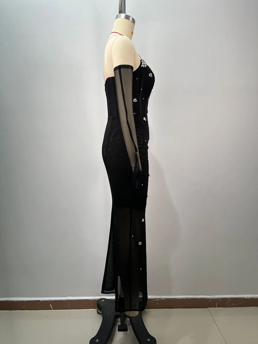 2025 Women'S Light Luxury Nail Bead Chiffon Dress Strapless Sleeveless Glove Design Bodycon Backless Black Long Dresses Vestidos