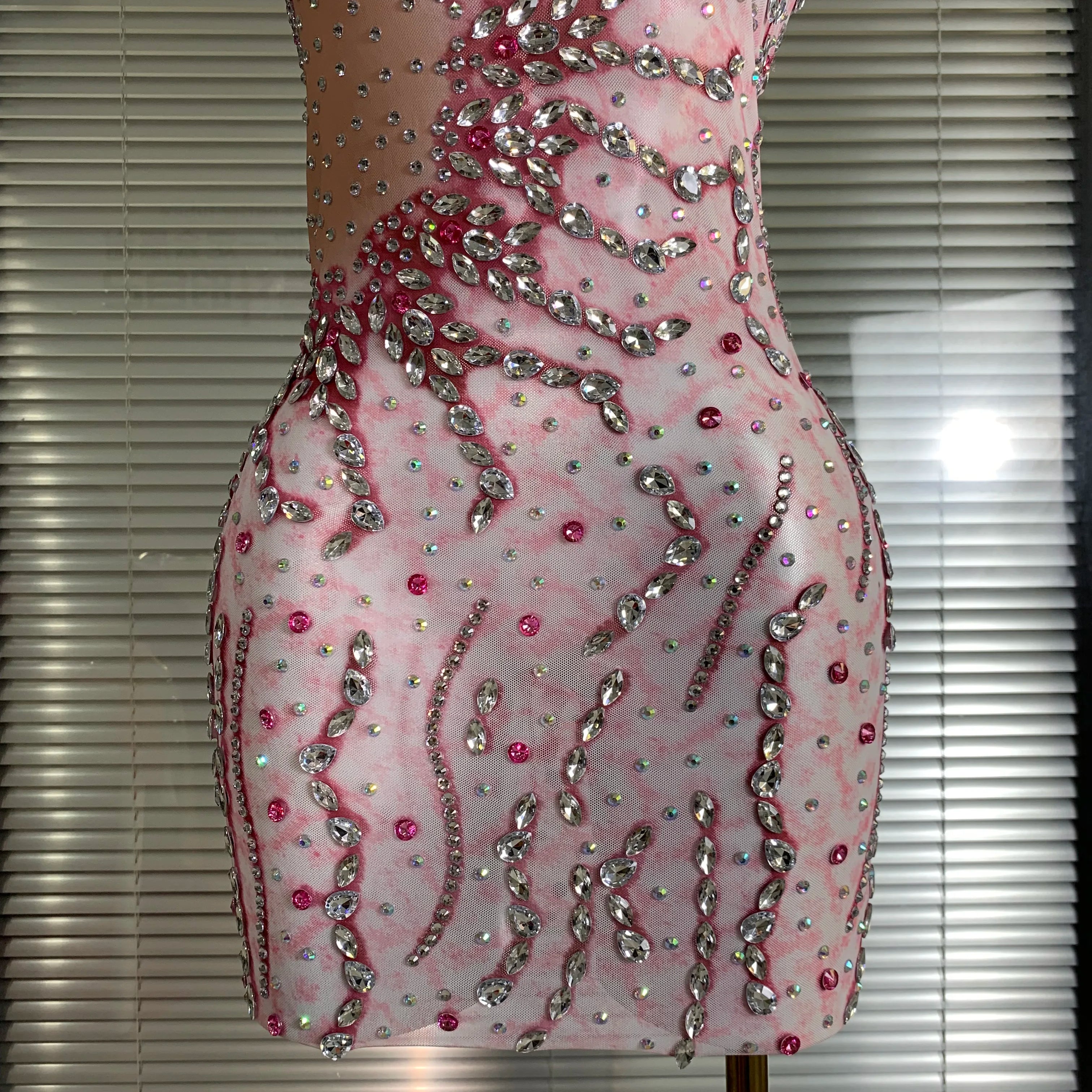 Women Sexy Mesh Crystal Diamonds Mini Costume Stage Dancer One Shoulder Stretchy Mini Night Club Party Dress